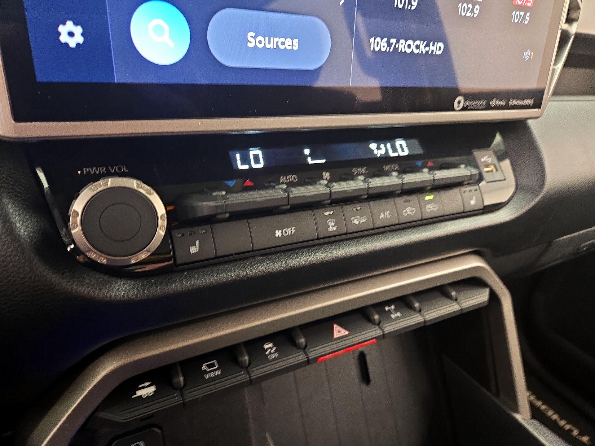 Thumbnail: 2022 Toyota Tundra - 17