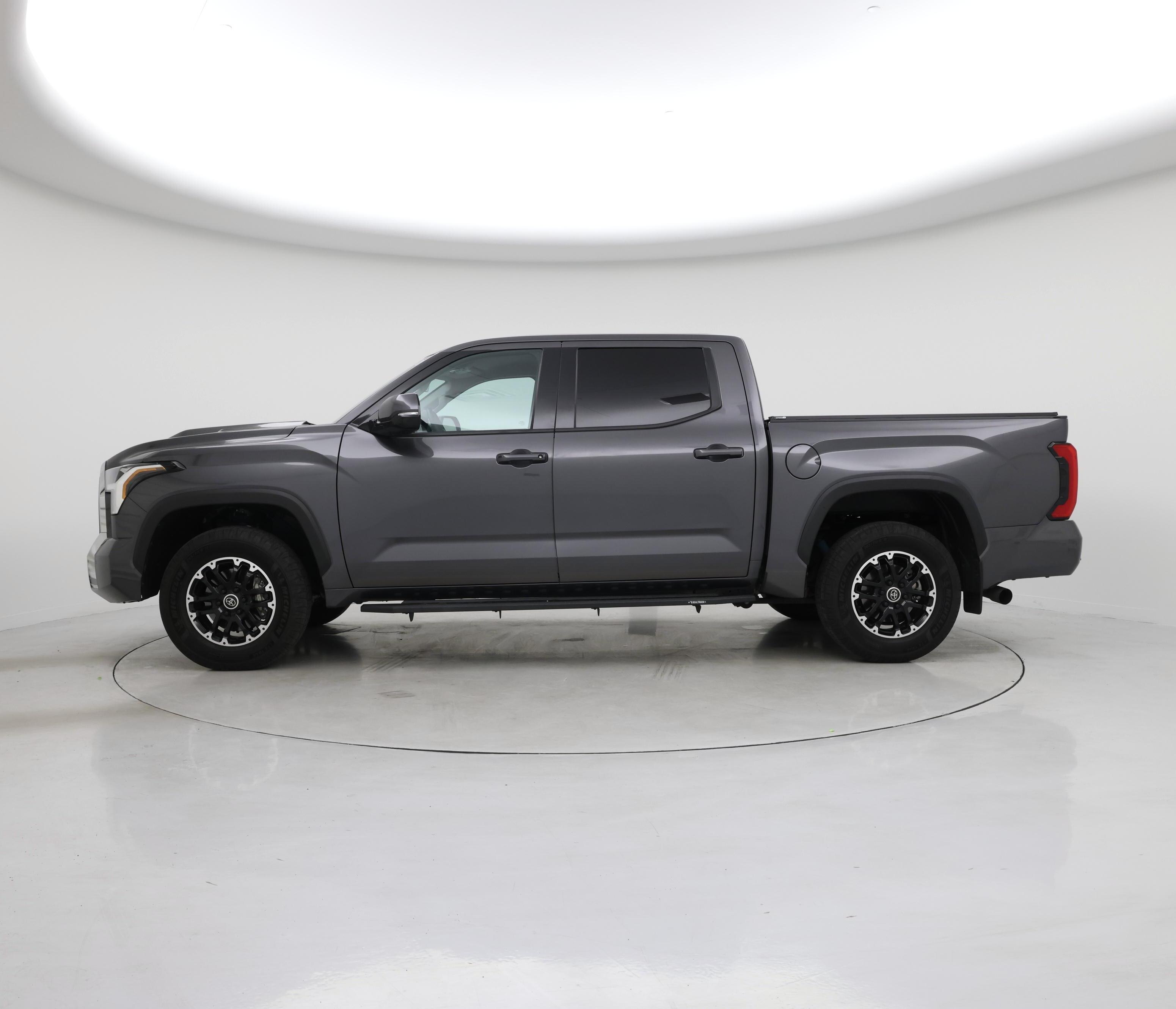 Thumbnail: 2022 Toyota Tundra - 3