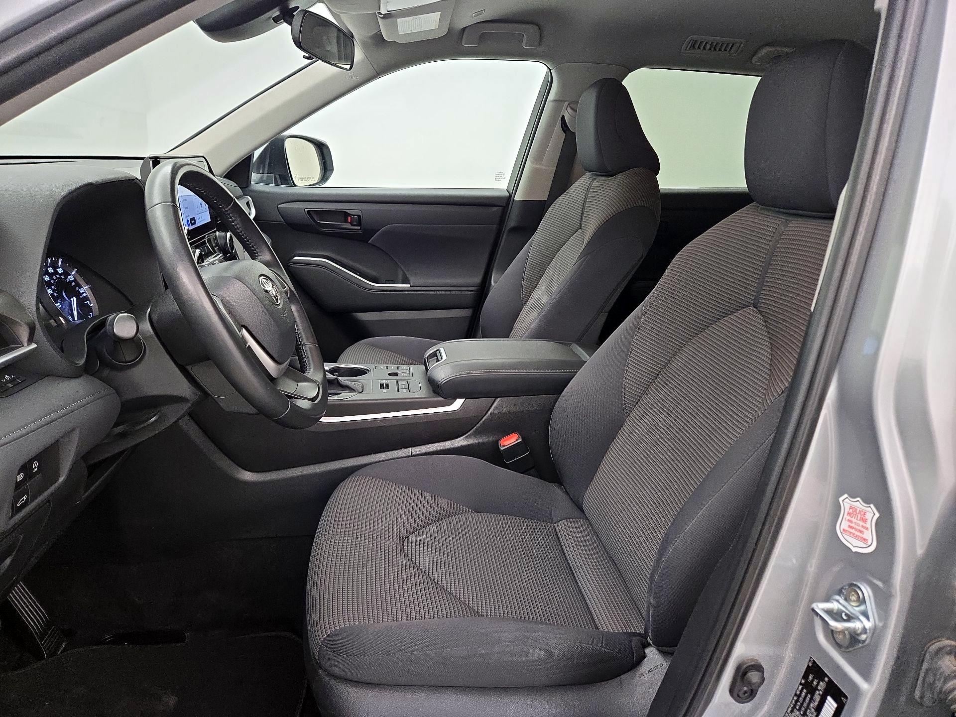 Thumbnail: 2024 Toyota Highlander - 11