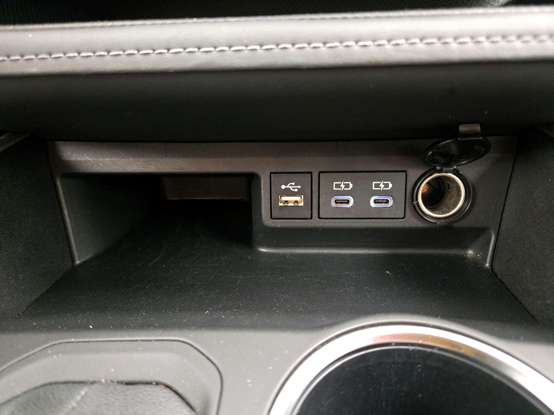 Thumbnail: 2024 Toyota Highlander - 18