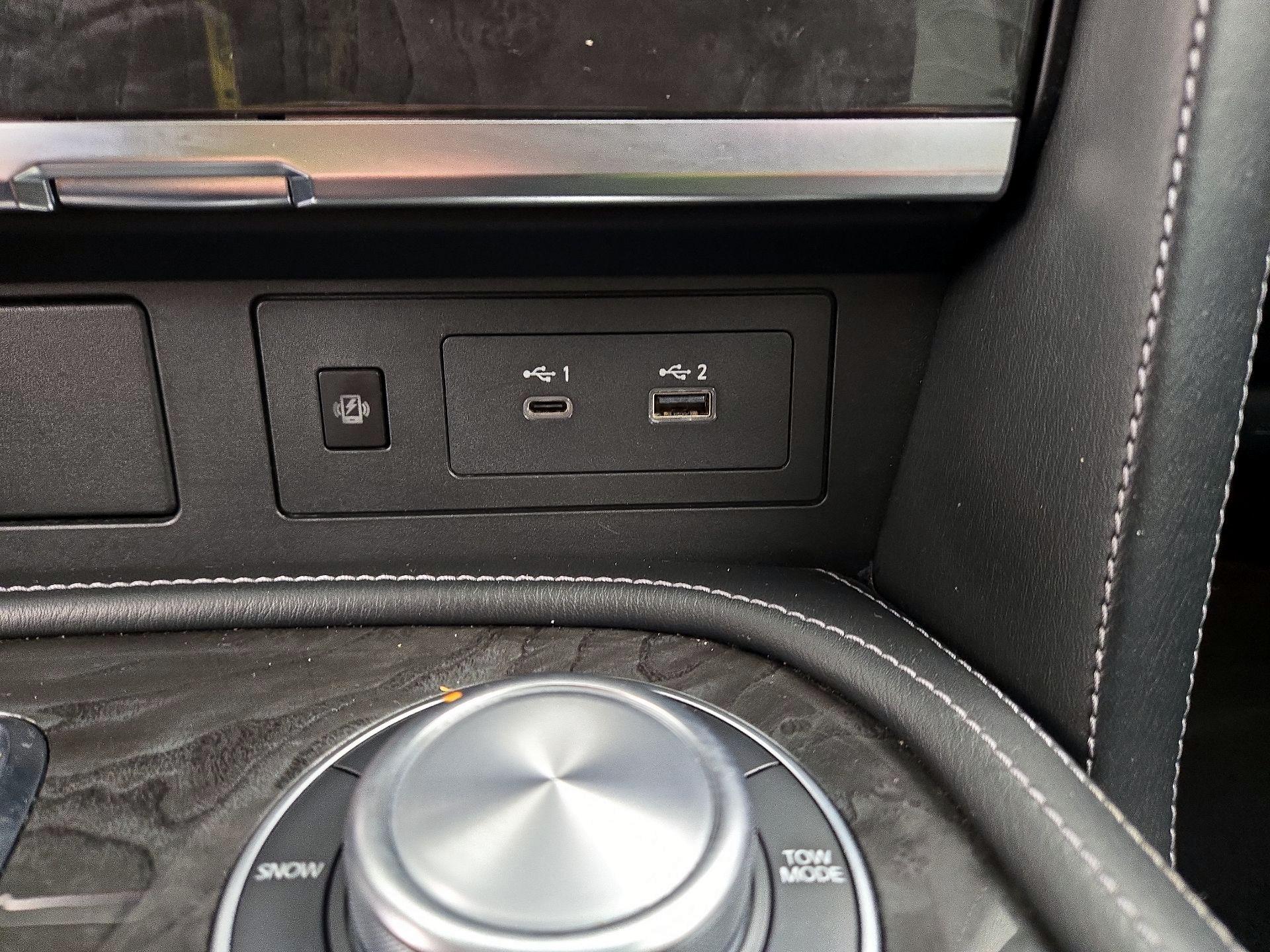 Thumbnail: 2024 INFINITI QX80 - 19