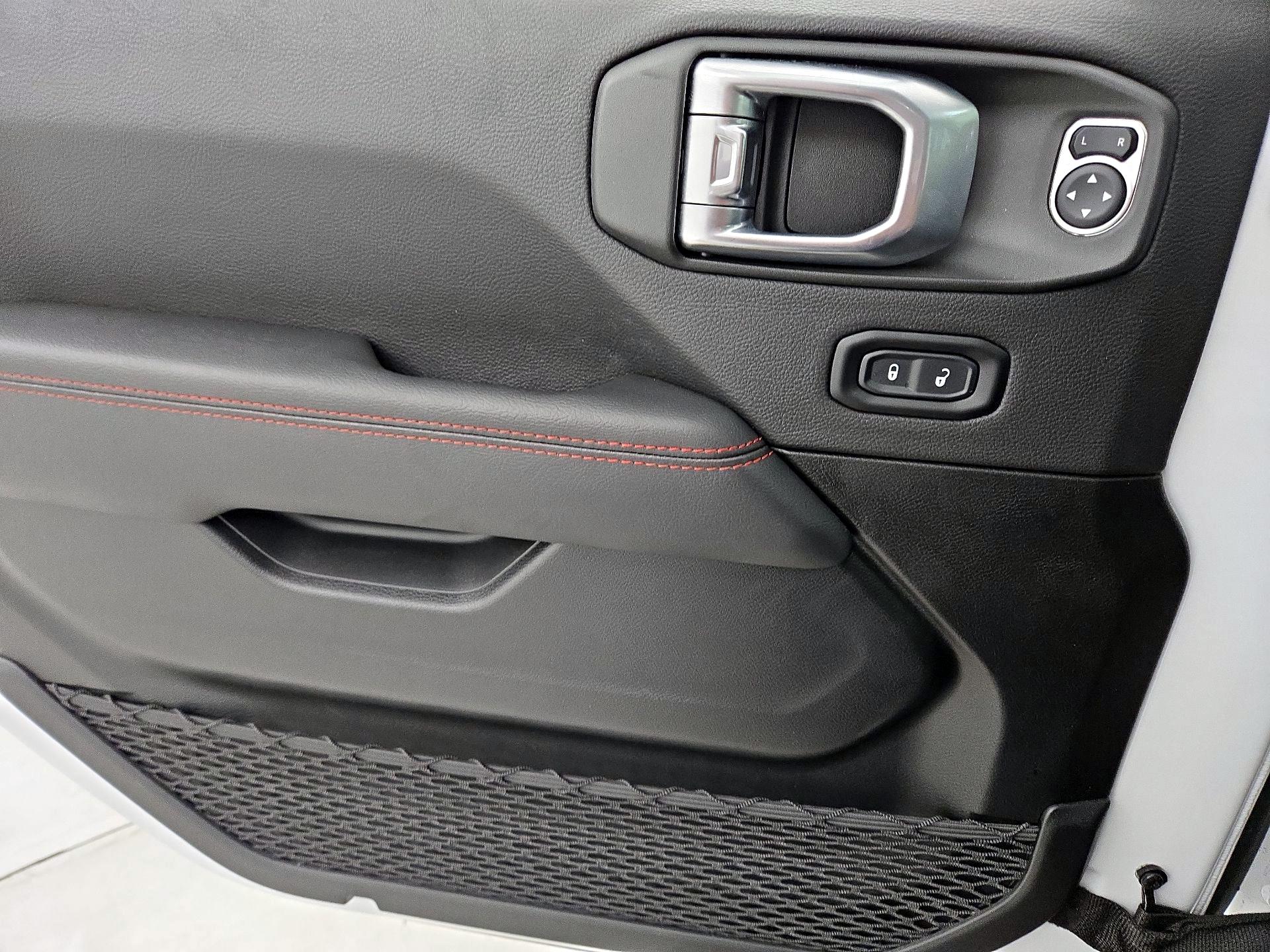 Thumbnail: 2023 Jeep Gladiator - 12