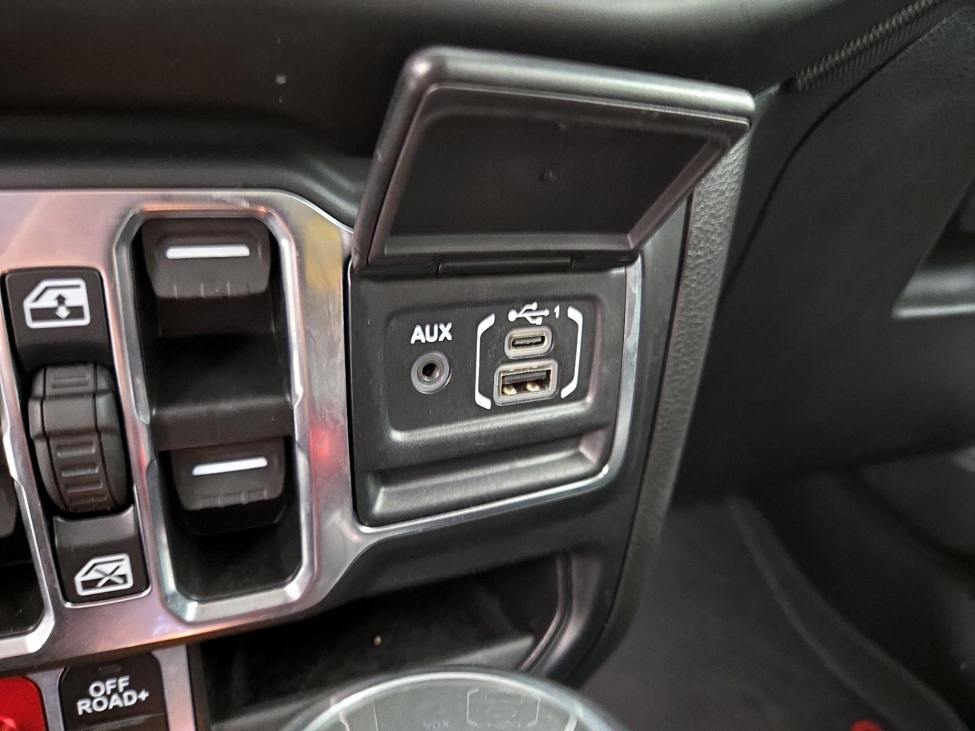 Thumbnail: 2023 Jeep Gladiator - 19