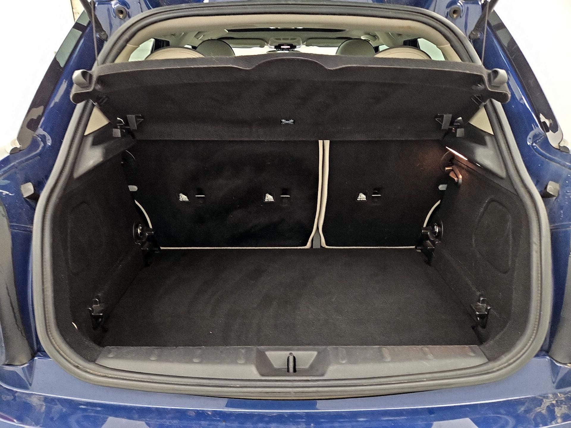 Thumbnail: 2016 MINI Cooper Hardtop - 20