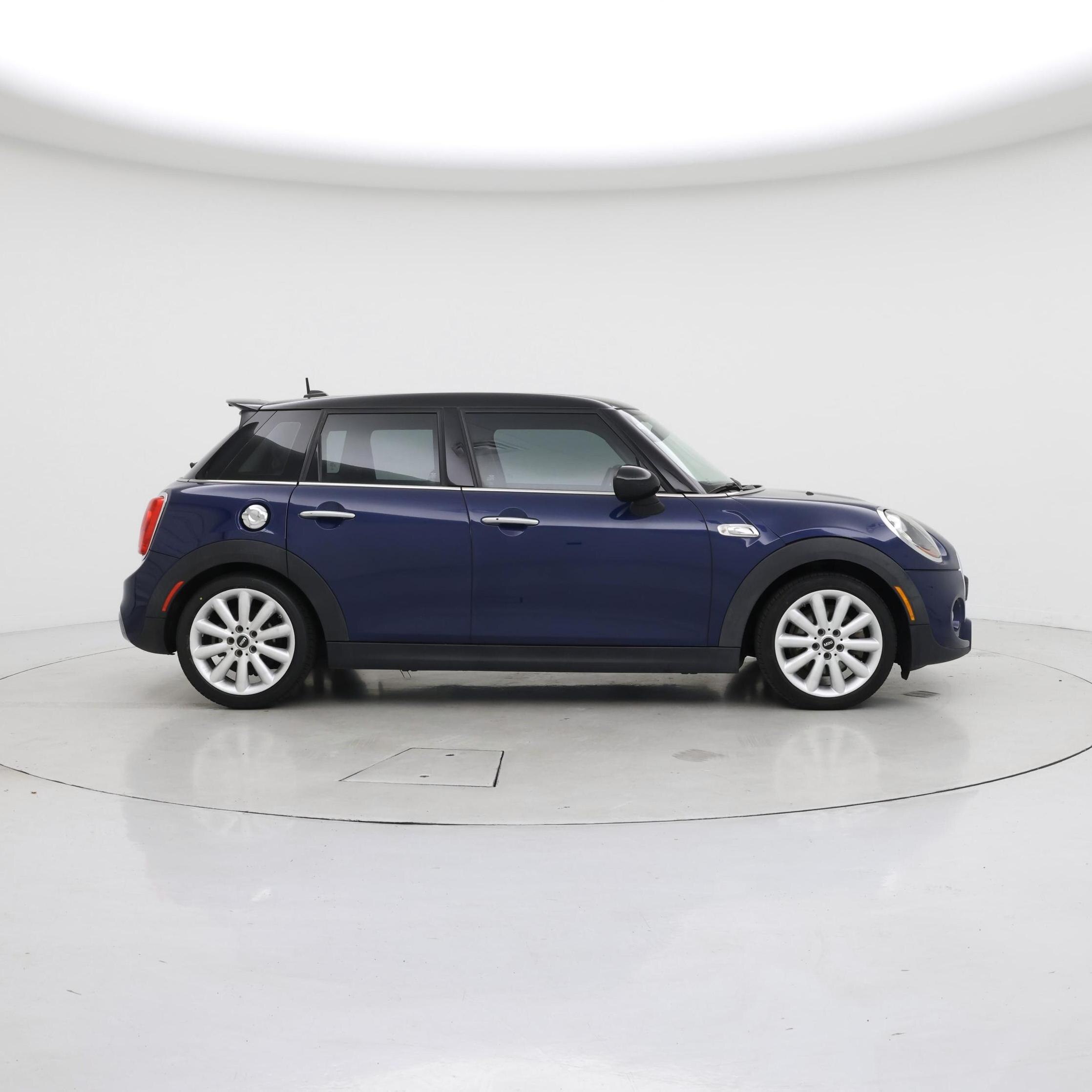 Thumbnail: 2016 MINI Cooper Hardtop - 7