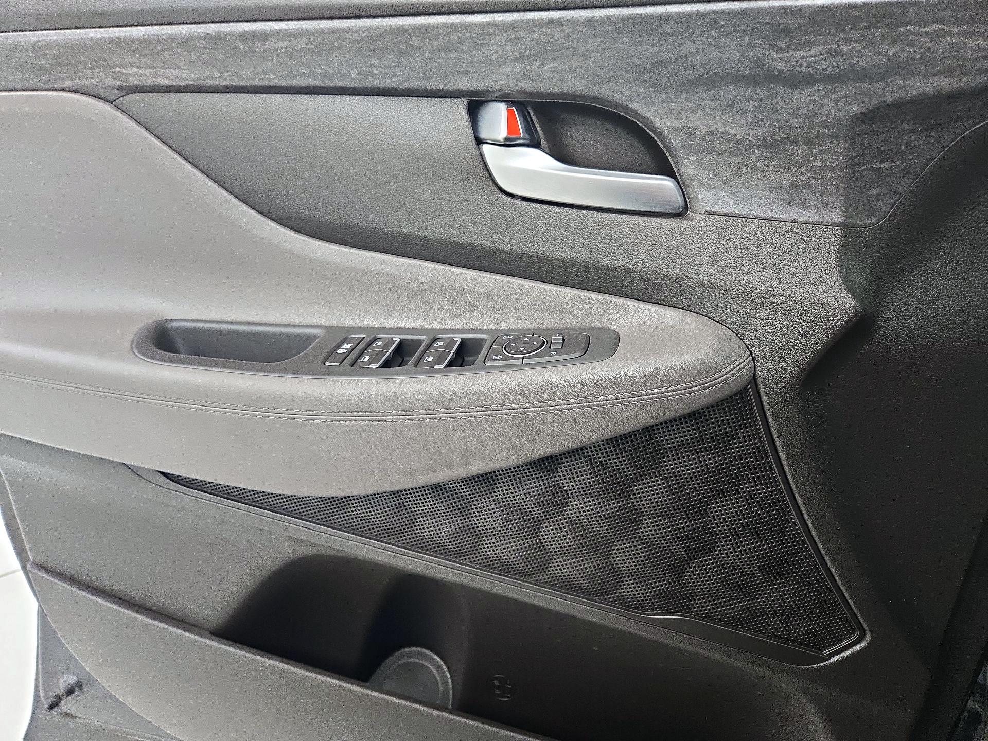 Thumbnail: 2020 Hyundai Santa Fe - 12