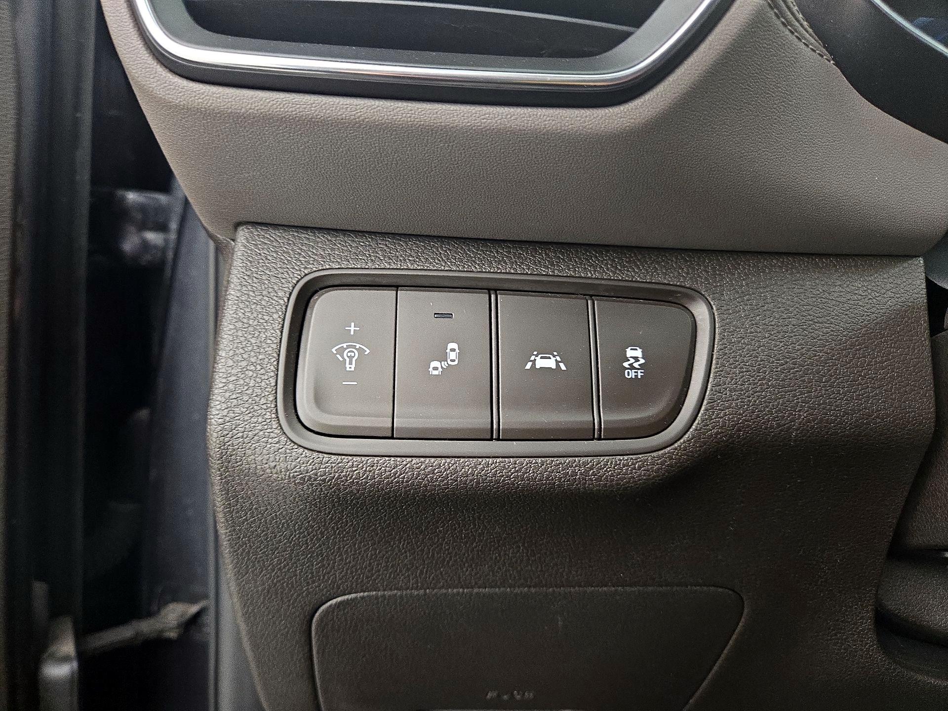 Thumbnail: 2020 Hyundai Santa Fe - 13