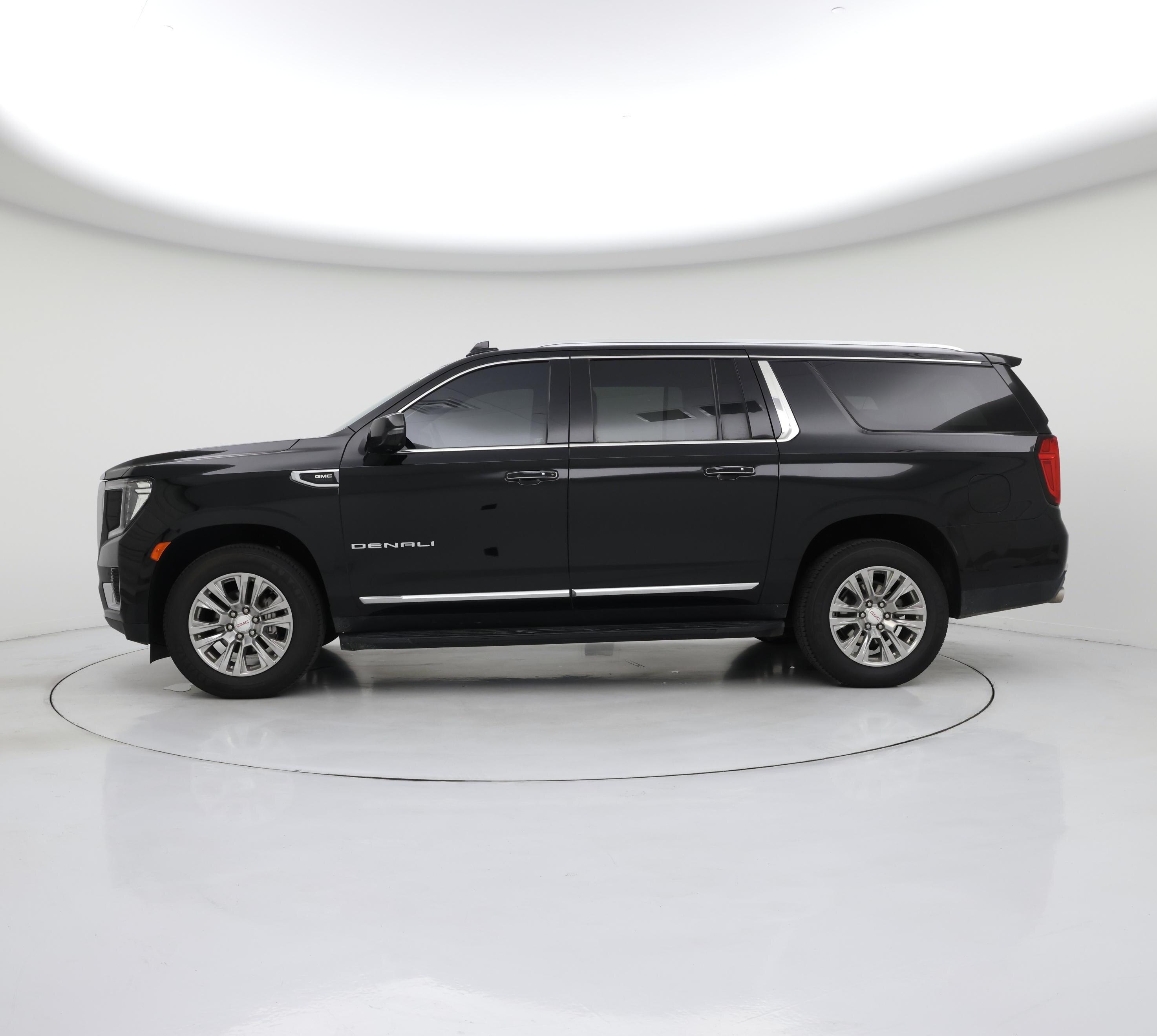 Thumbnail: 2023 GMC Yukon XL - 3