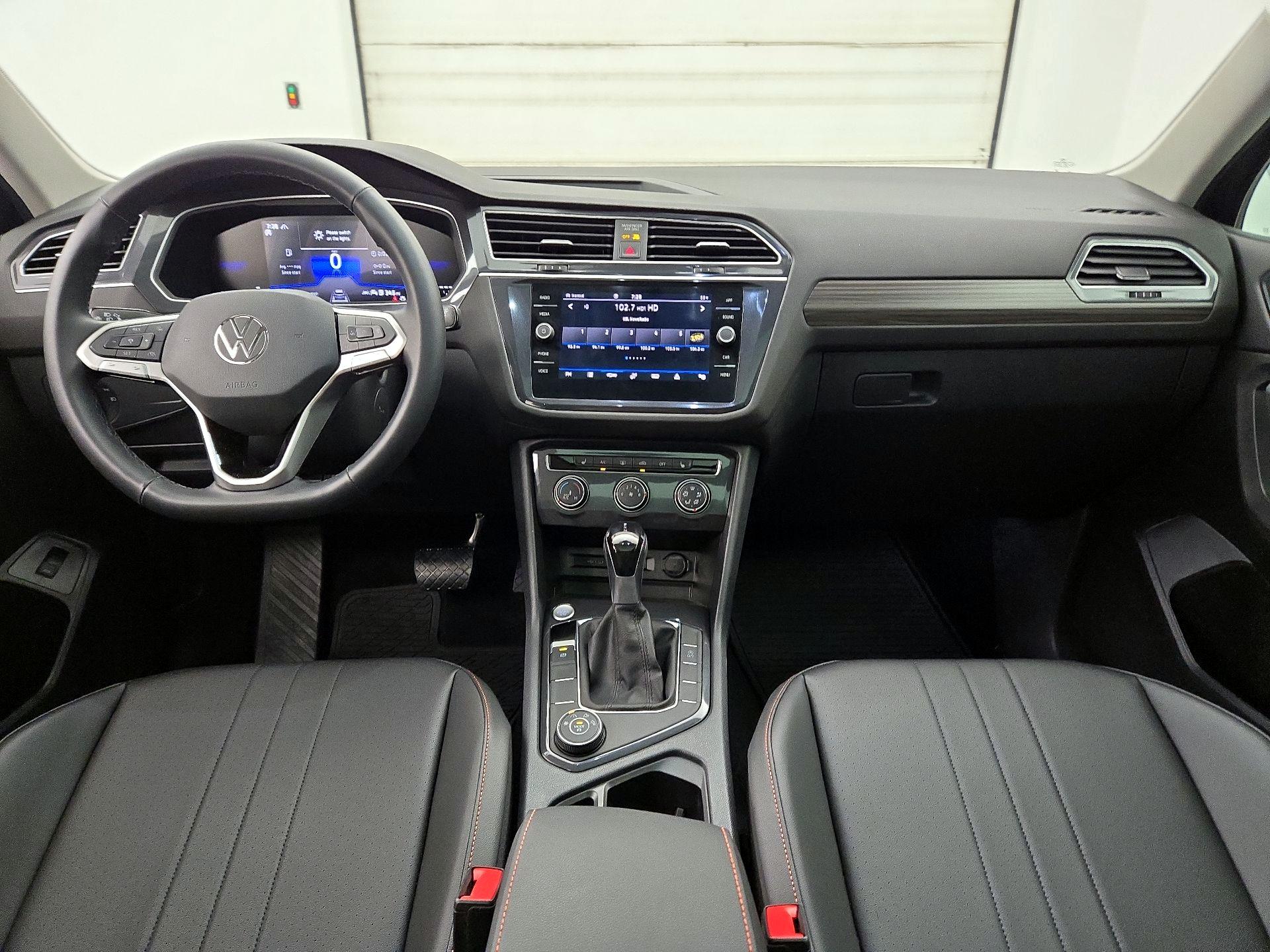 Thumbnail: 2024 Volkswagen Tiguan - 9