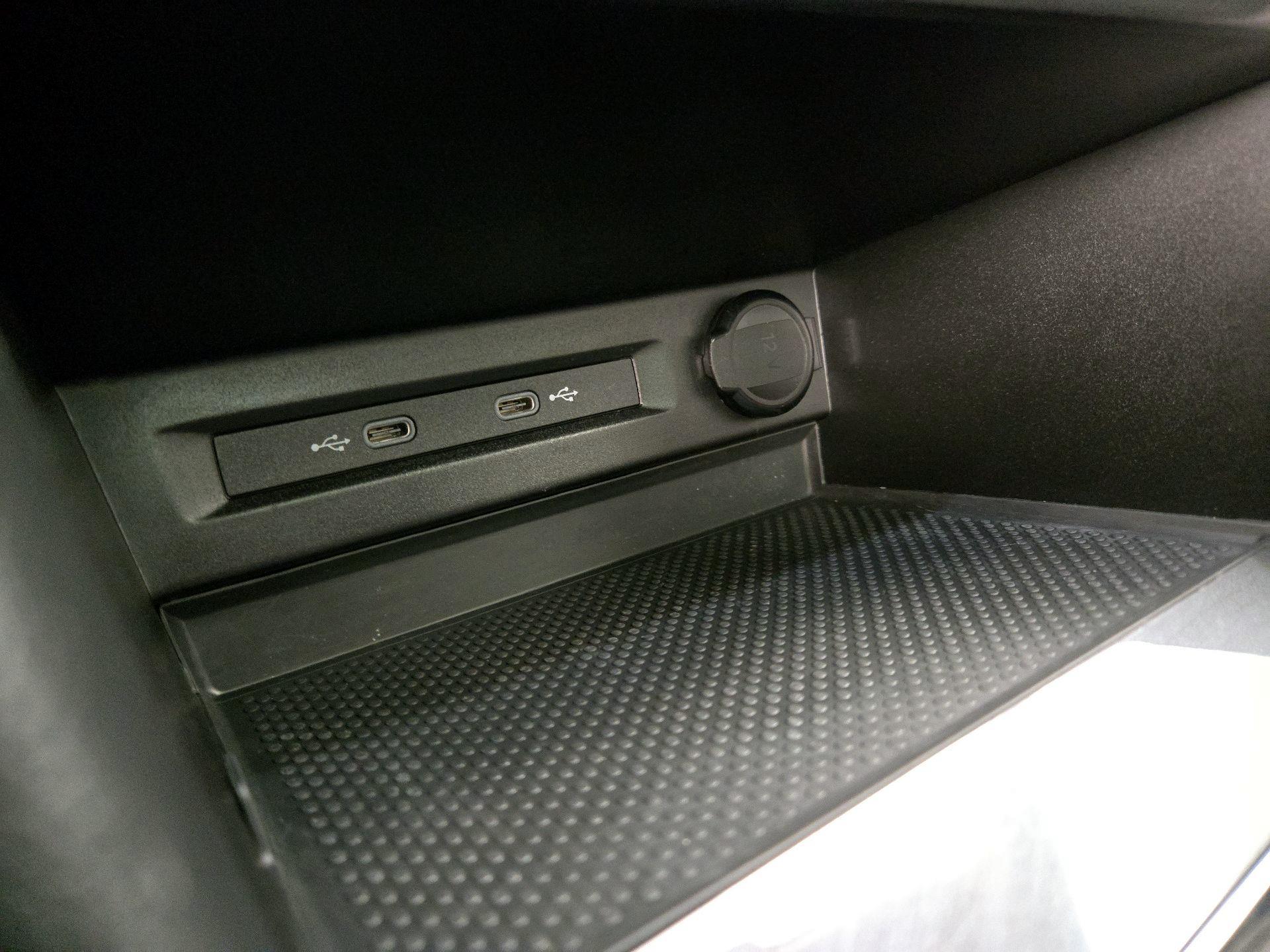 Thumbnail: 2024 Volkswagen Tiguan - 18