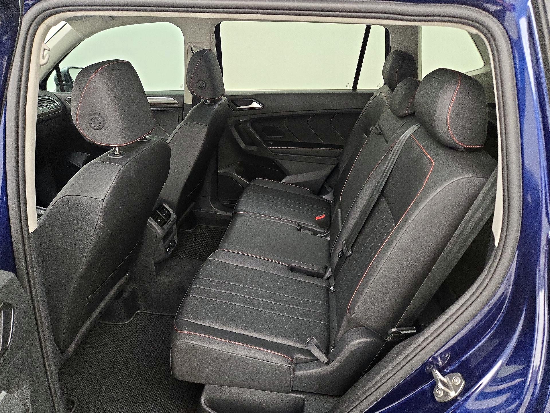 Thumbnail: 2024 Volkswagen Tiguan - 20