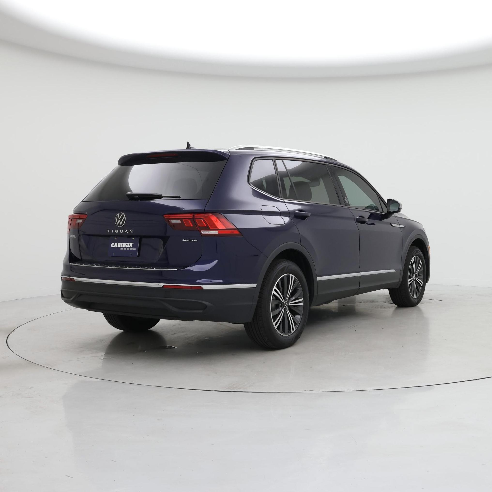 Thumbnail: 2024 Volkswagen Tiguan - 8