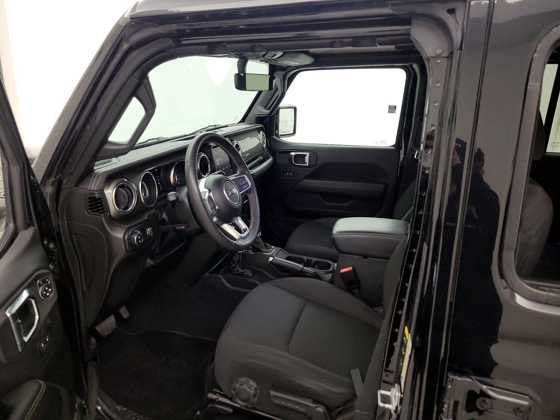 Thumbnail: 2023 Jeep Gladiator - 11