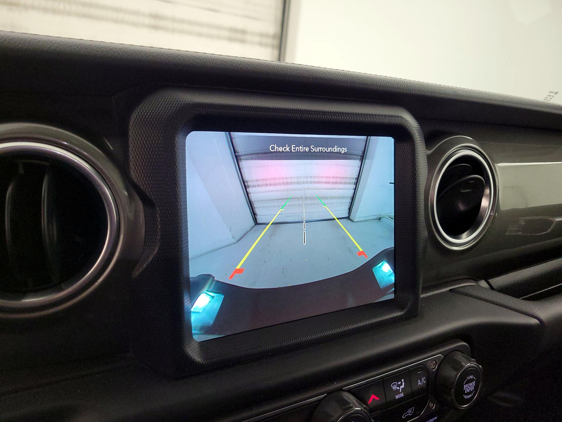 Thumbnail: 2023 Jeep Gladiator - 14