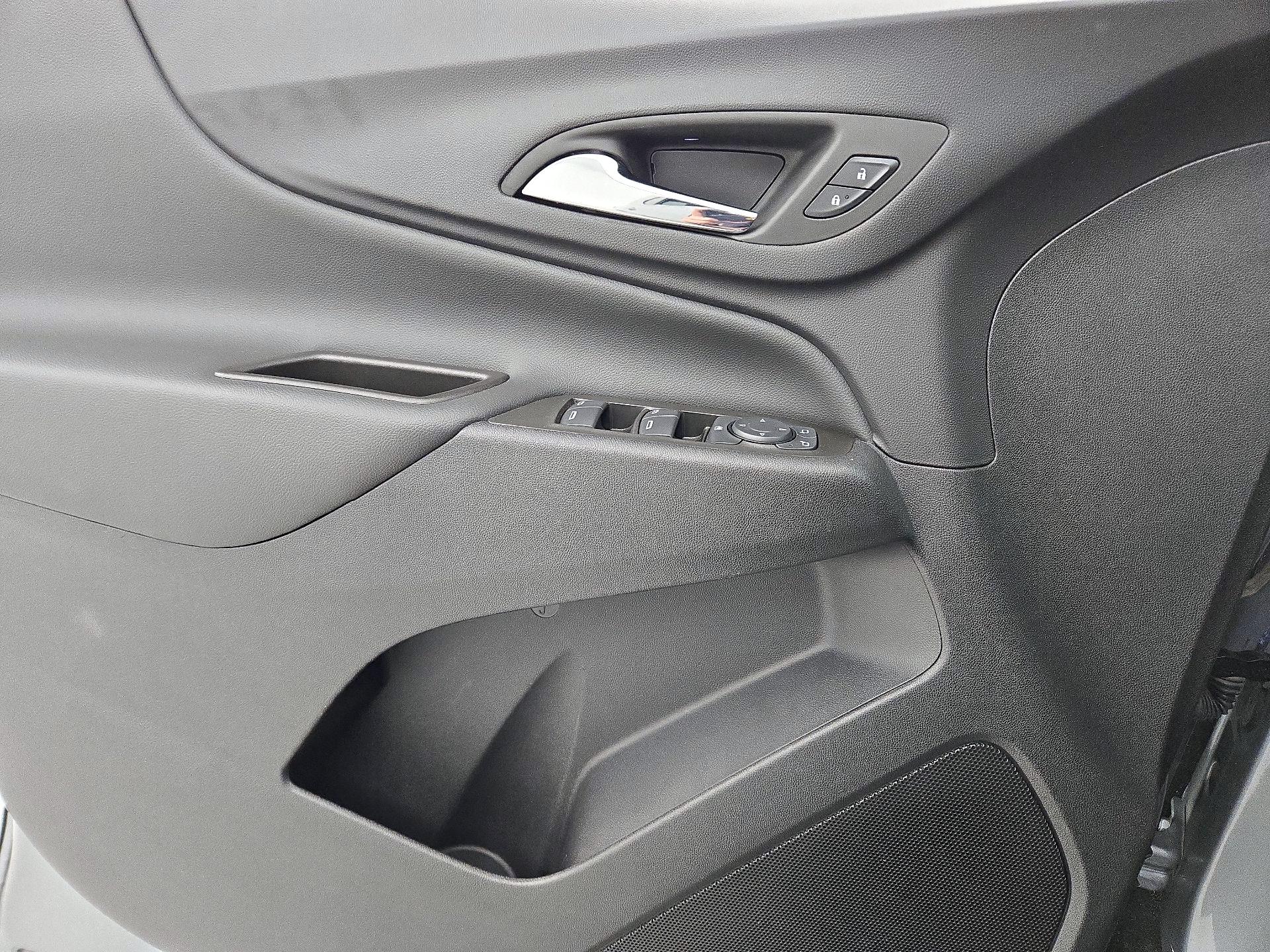 Thumbnail: 2023 Chevrolet Equinox - 12