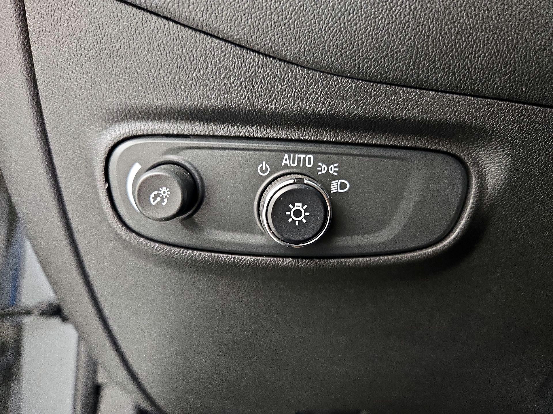 Thumbnail: 2023 Chevrolet Equinox - 13