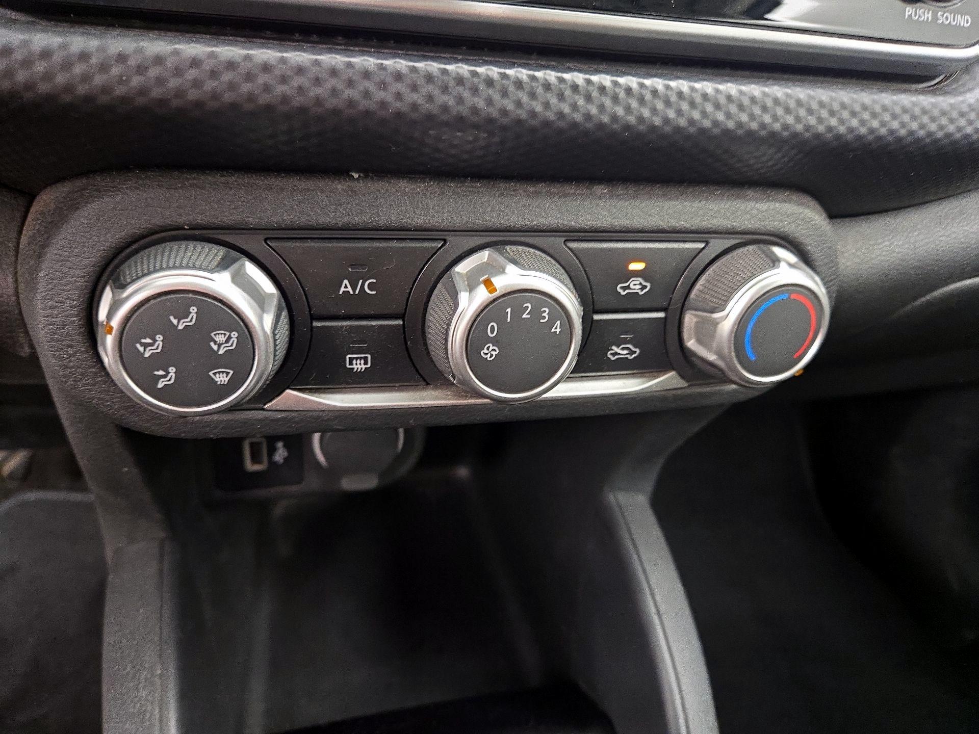 Thumbnail: 2022 Nissan Kicks - 16