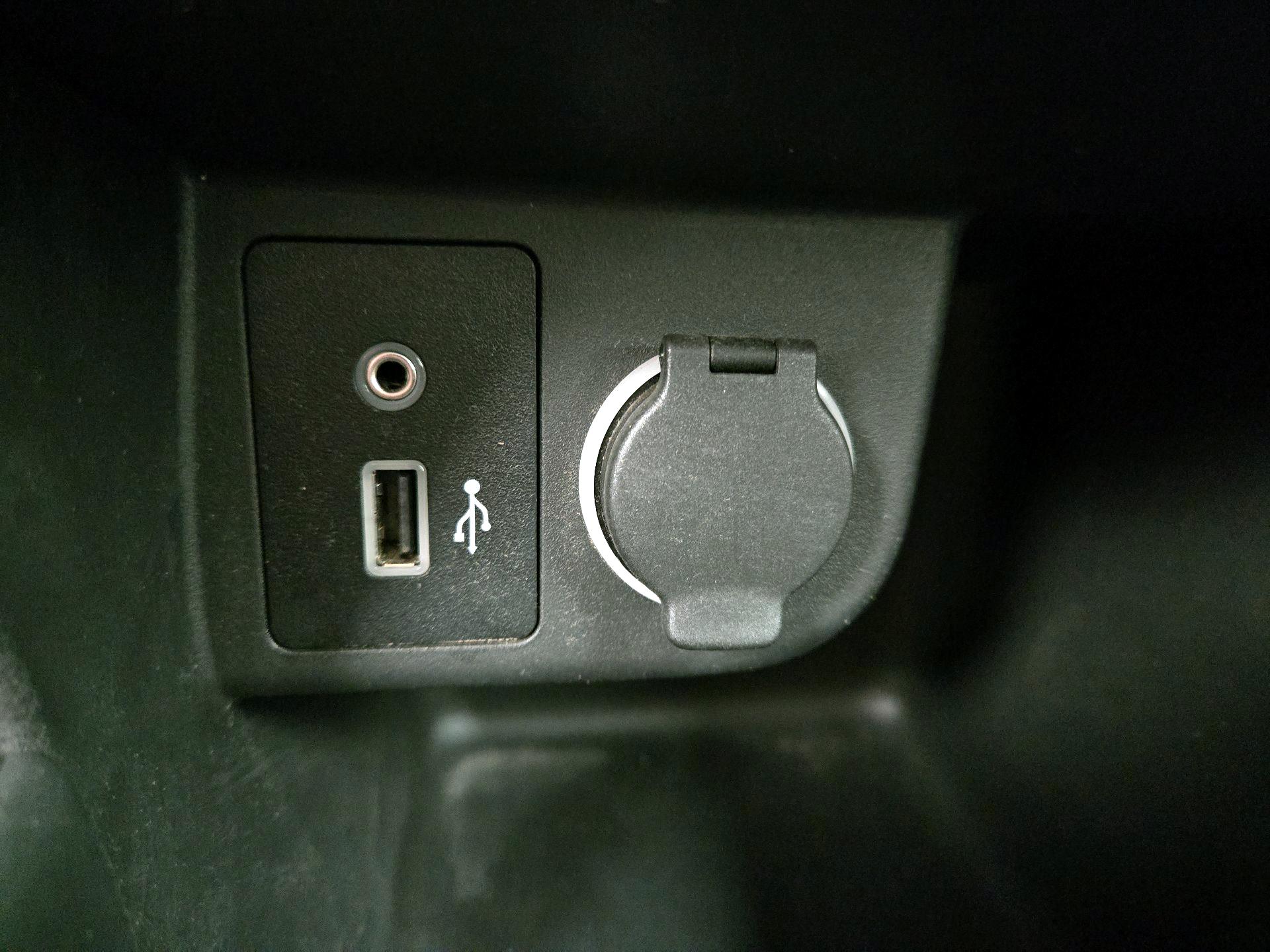 Thumbnail: 2022 Nissan Kicks - 18