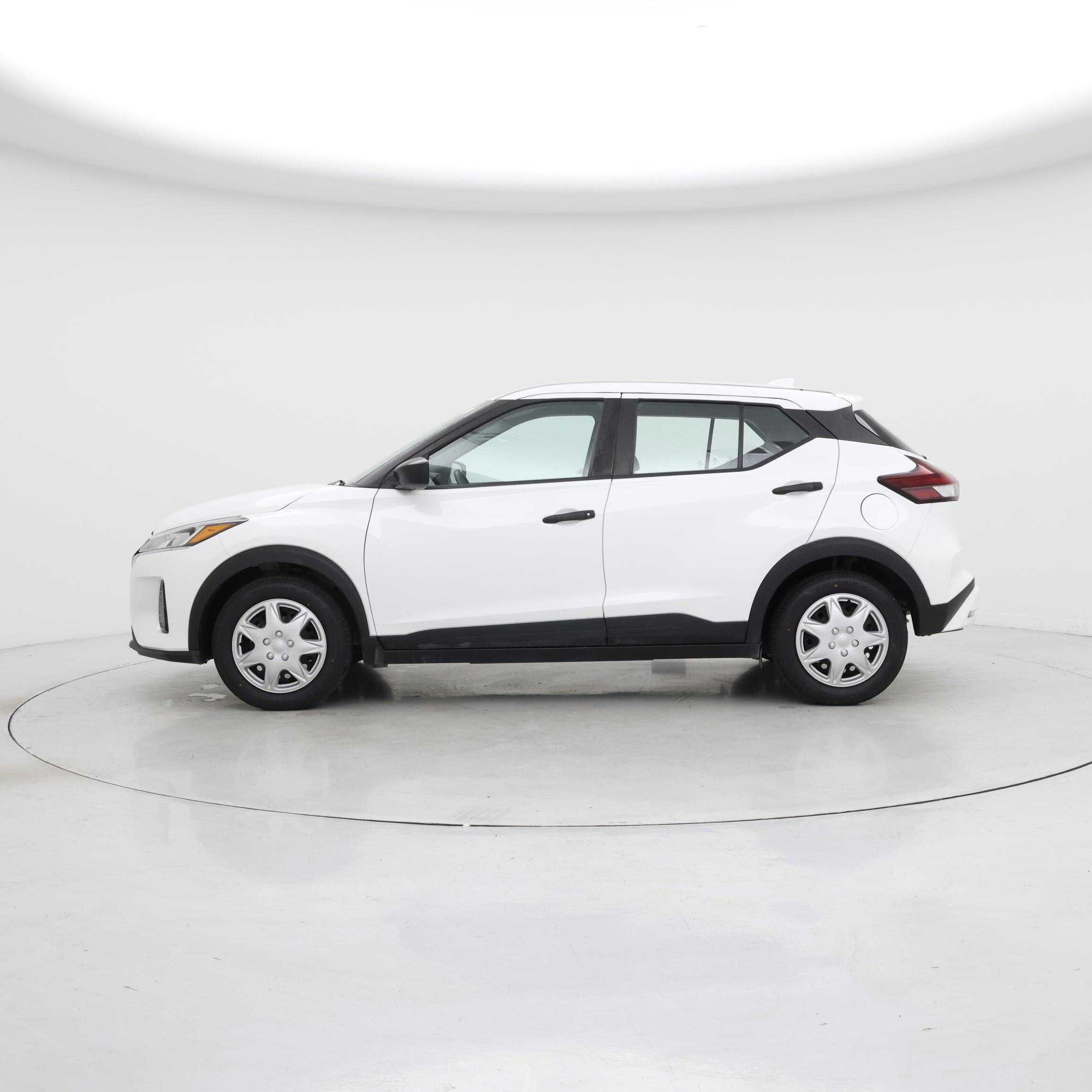 Thumbnail: 2022 Nissan Kicks - 3