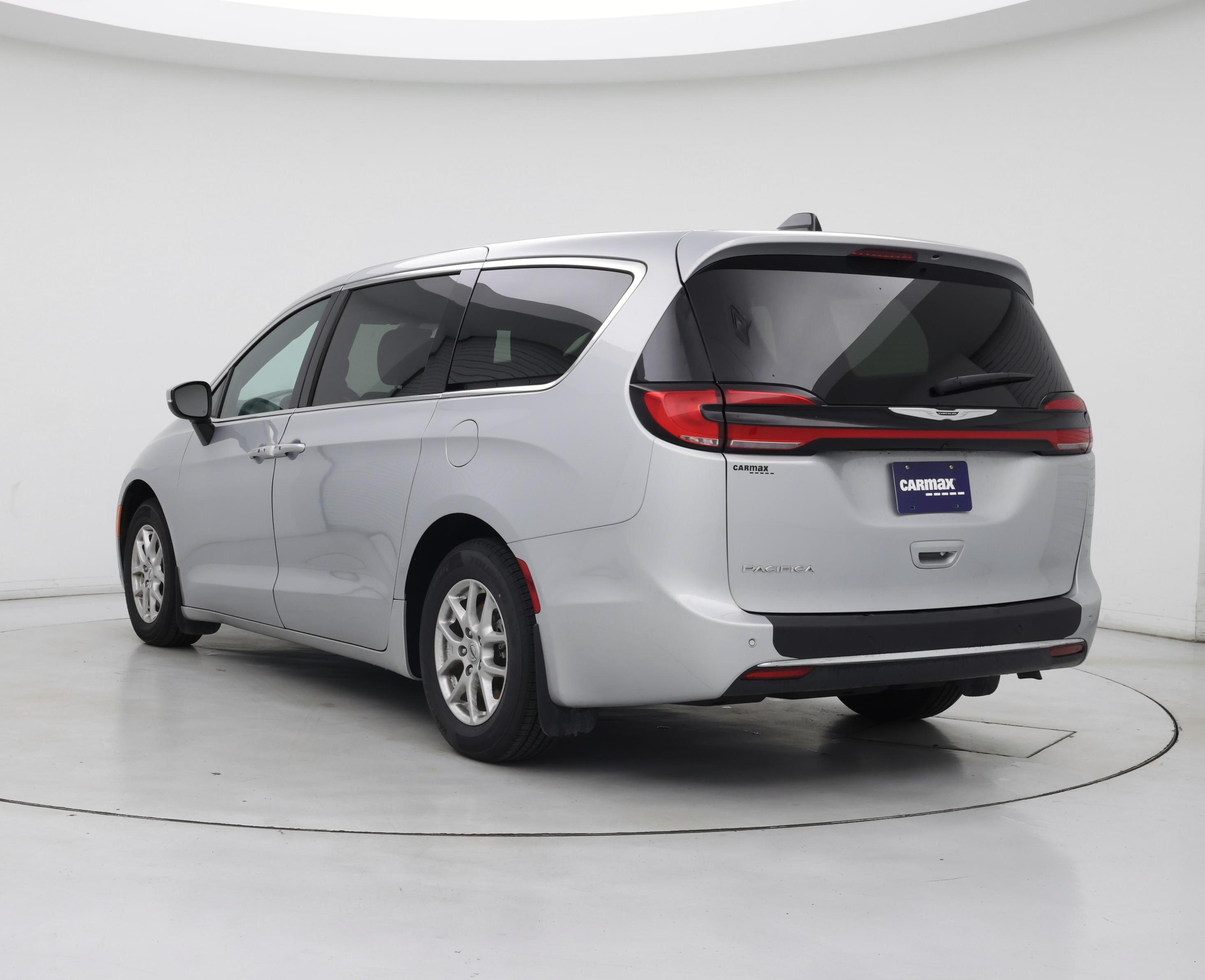 Thumbnail: 2023 Chrysler Pacifica - 2