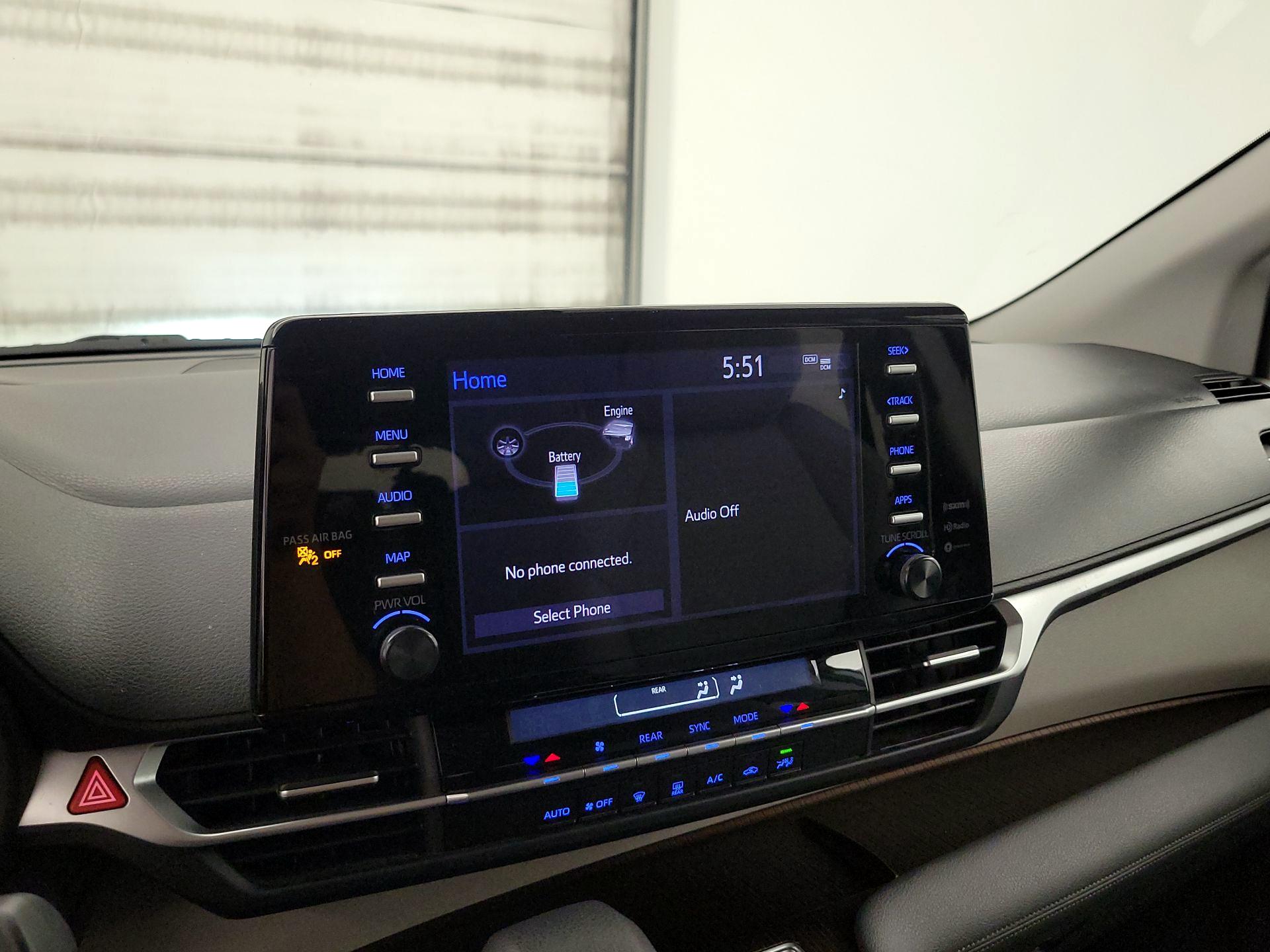 Thumbnail: 2023 Toyota Sienna - 15