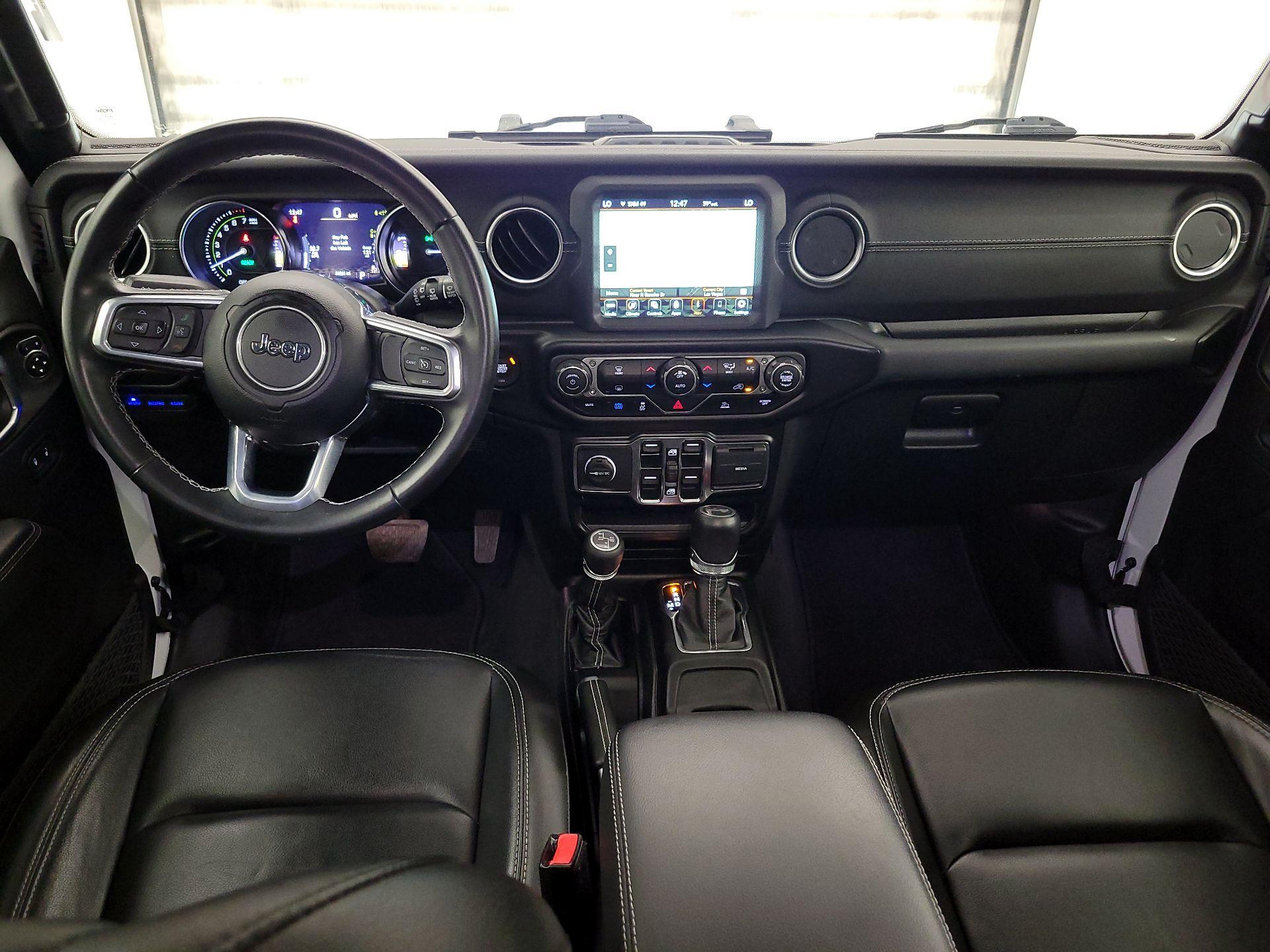 Thumbnail: 2022 Jeep Wrangler - 9