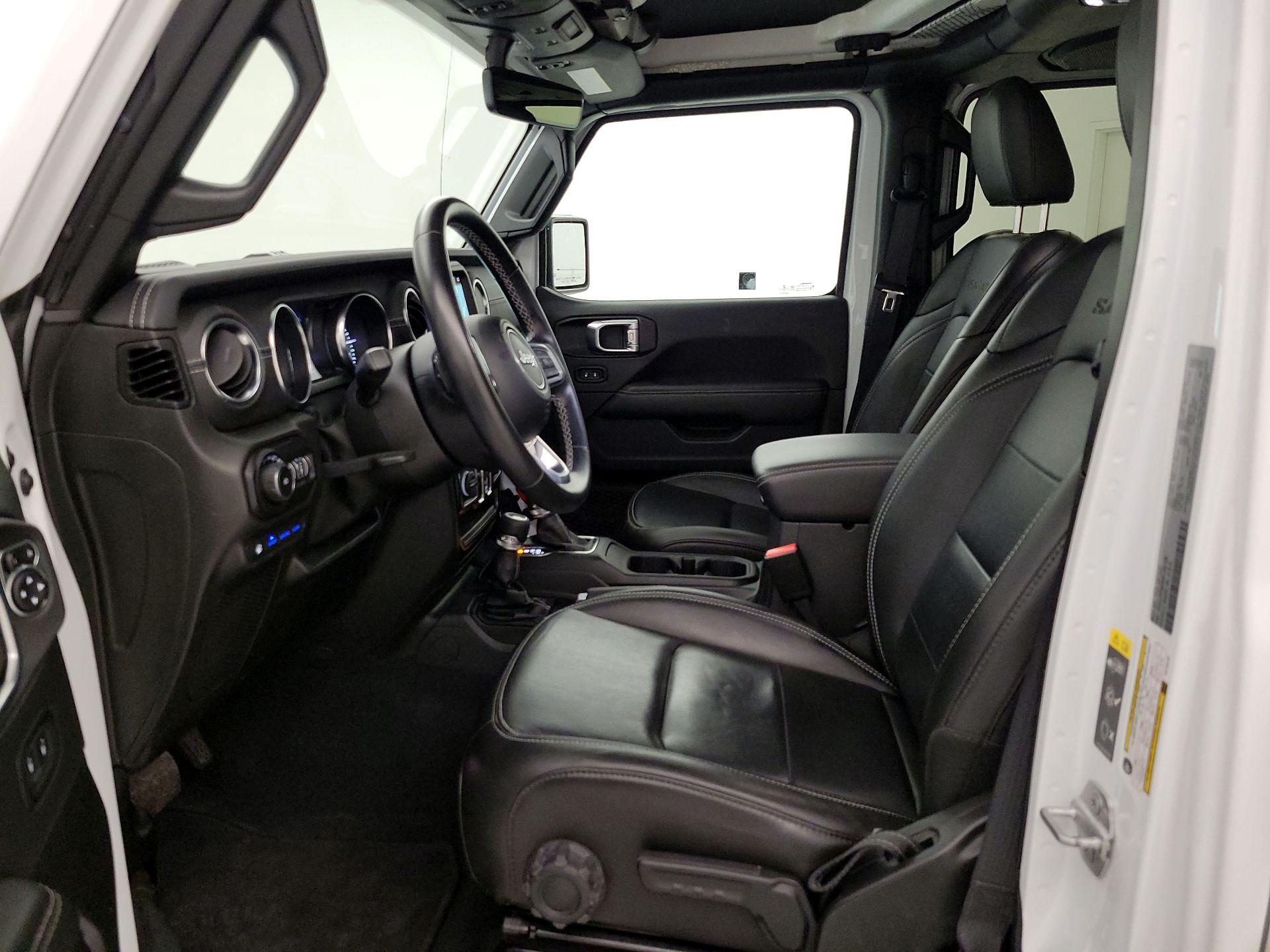 Thumbnail: 2022 Jeep Wrangler - 11