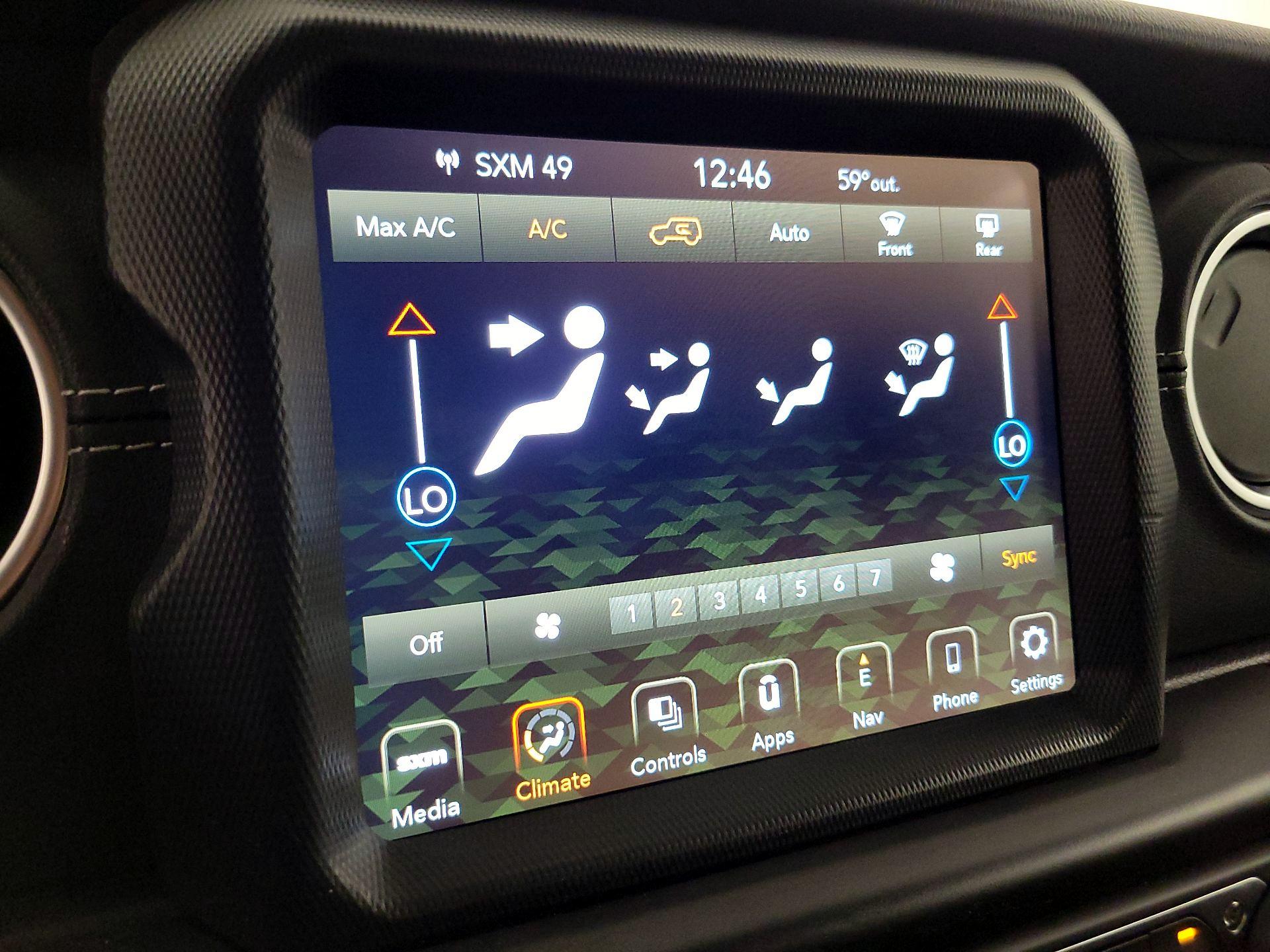 Thumbnail: 2022 Jeep Wrangler - 17