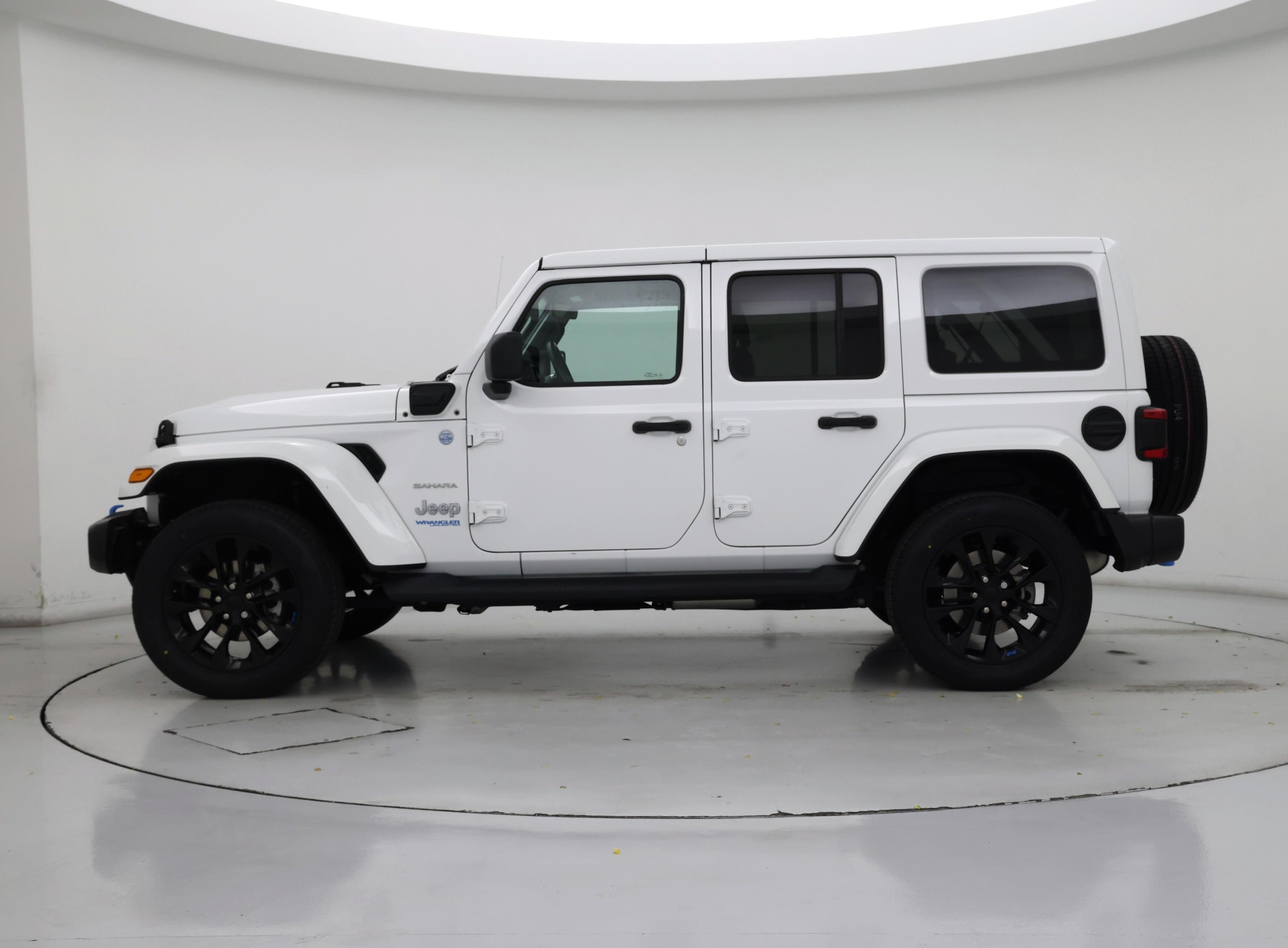 Thumbnail: 2022 Jeep Wrangler - 3