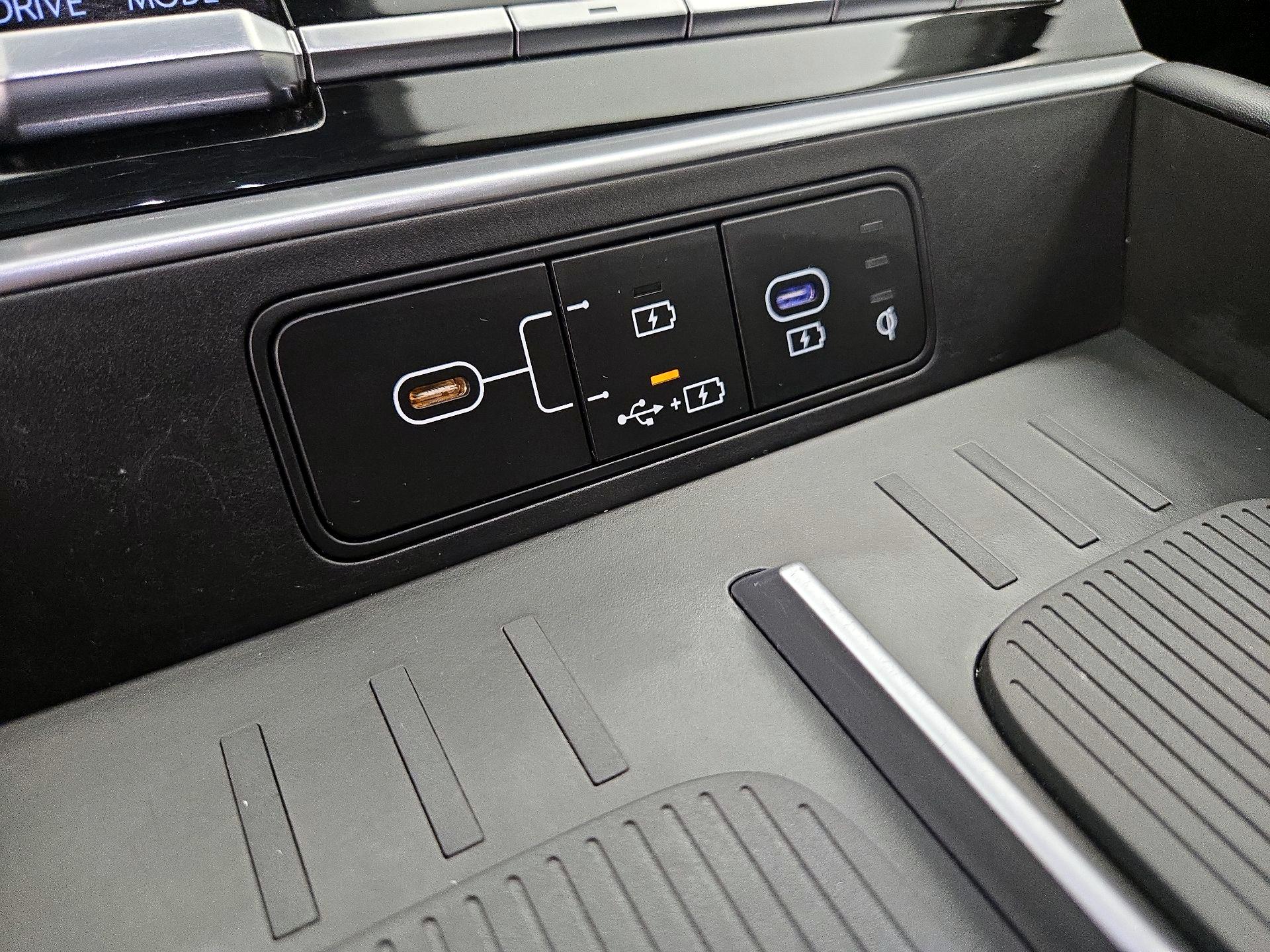 Thumbnail: 2024 Hyundai Santa Fe - 18