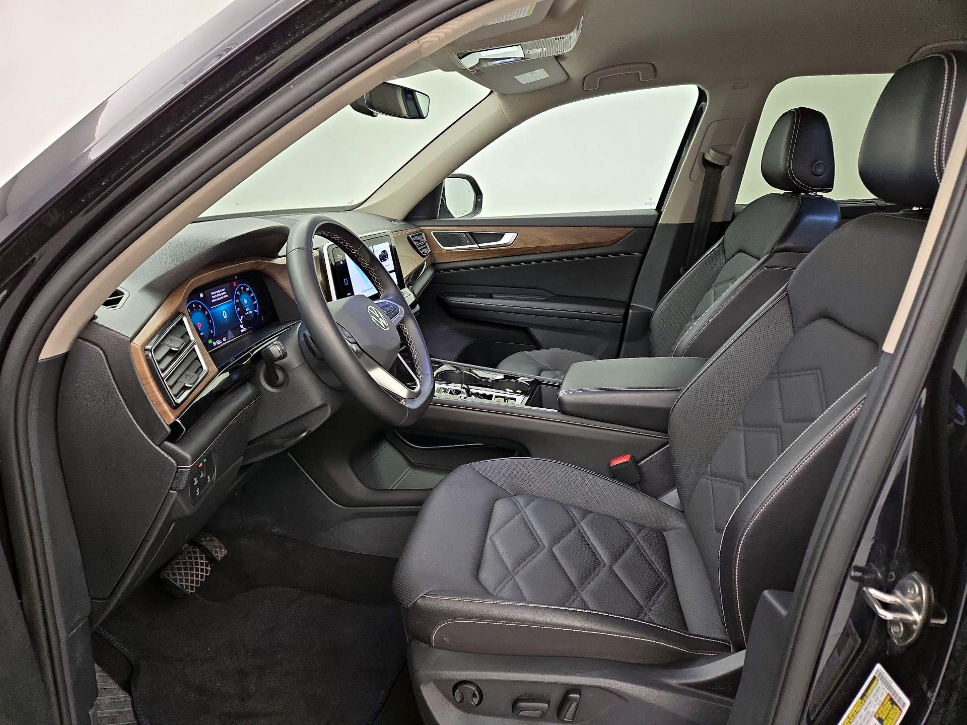 Thumbnail: 2024 Volkswagen Atlas - 11