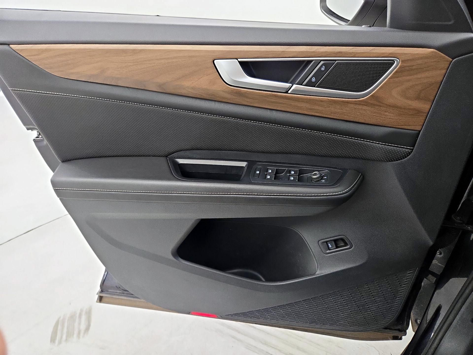 Thumbnail: 2024 Volkswagen Atlas - 12