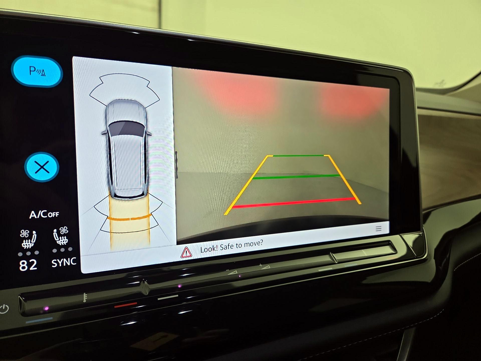 Thumbnail: 2024 Volkswagen Atlas - 14