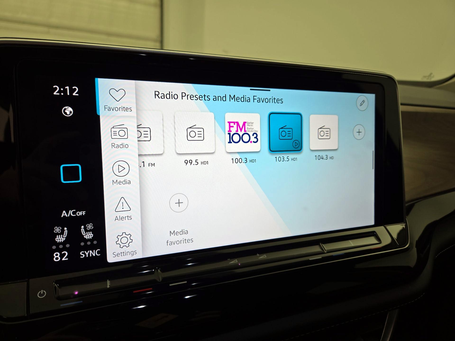 Thumbnail: 2024 Volkswagen Atlas - 15