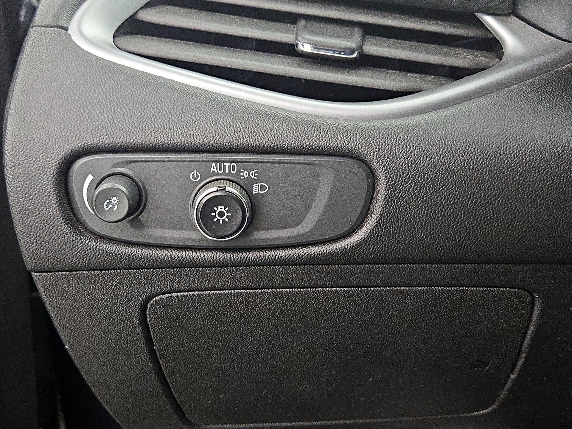 Thumbnail: 2023 Chevrolet Malibu - 13