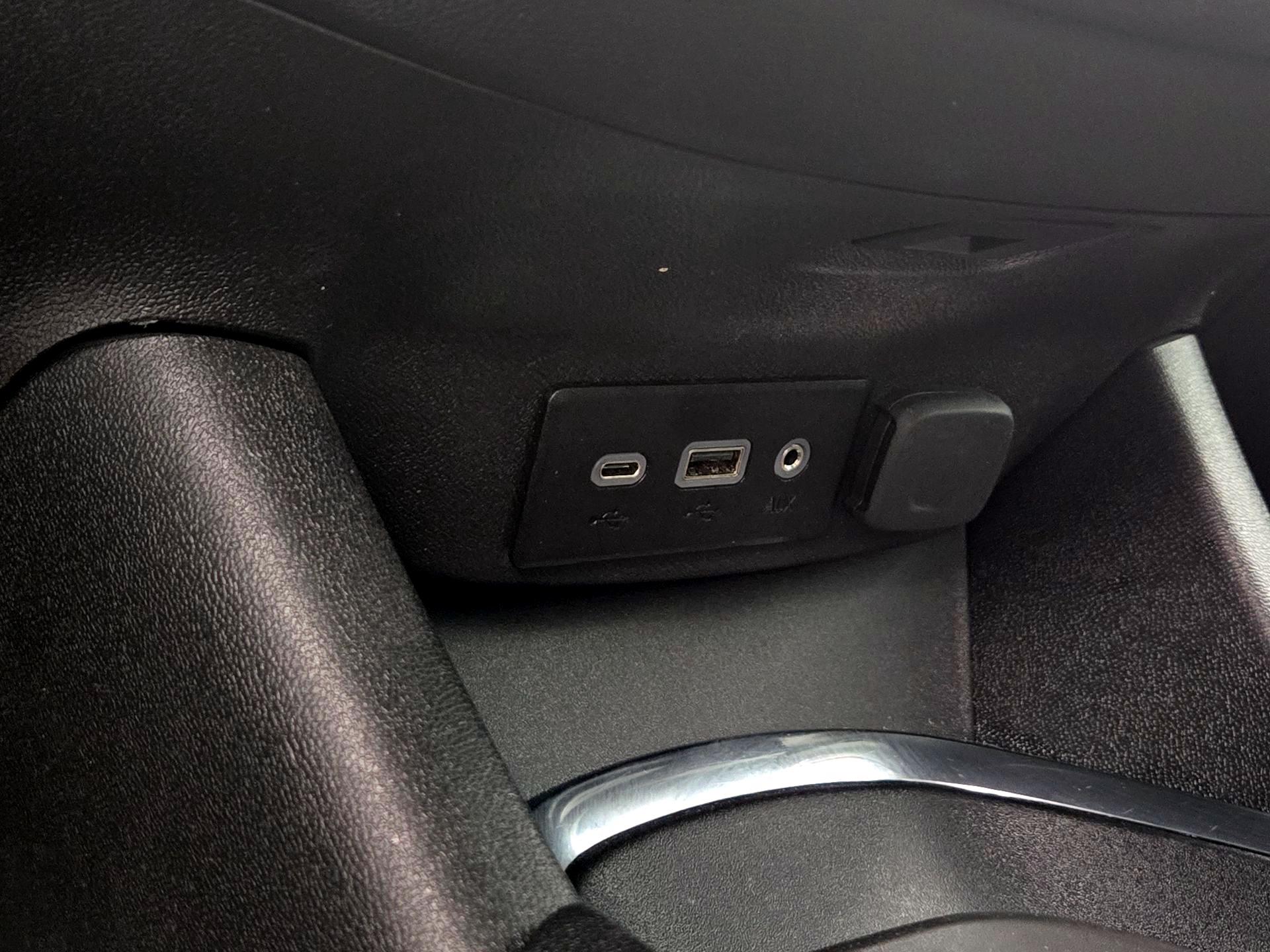 Thumbnail: 2023 Chevrolet Malibu - 18