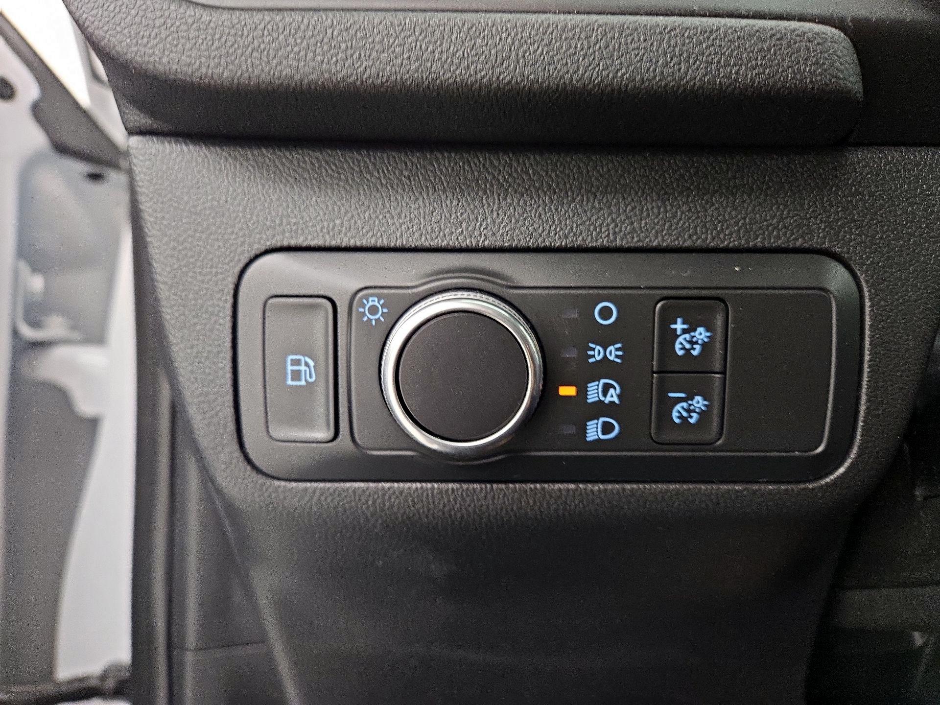 Thumbnail: 2020 Ford Escape - 13