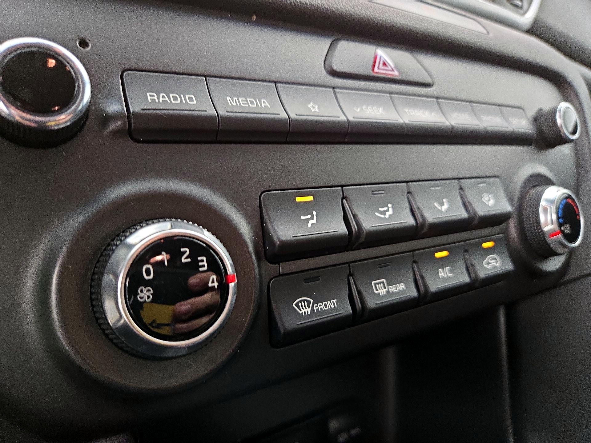 Thumbnail: 2021 Kia Sportage - 16