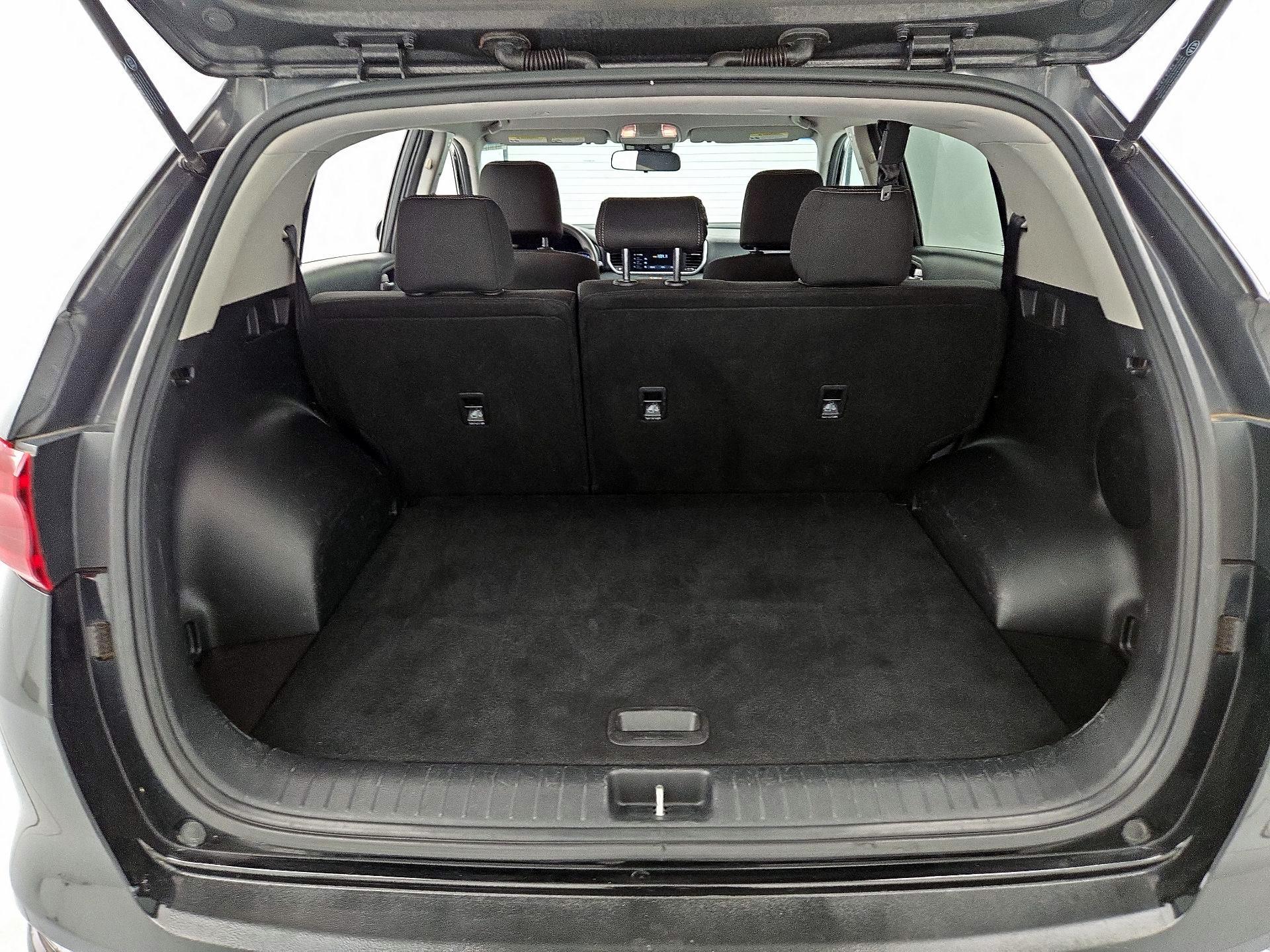 Thumbnail: 2021 Kia Sportage - 20