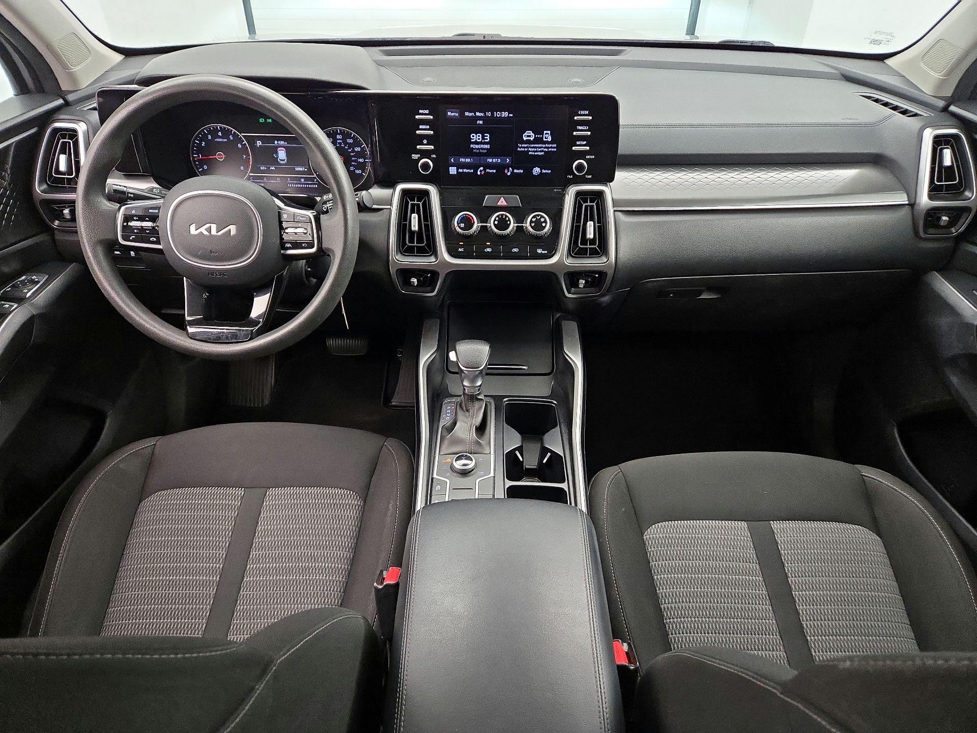 Thumbnail: 2022 Kia Sorento - 9