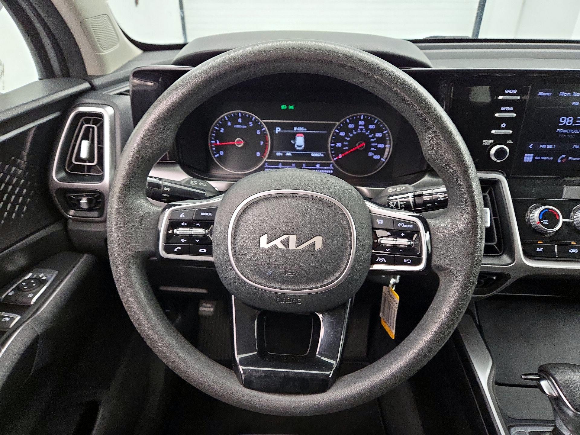 Thumbnail: 2022 Kia Sorento - 10