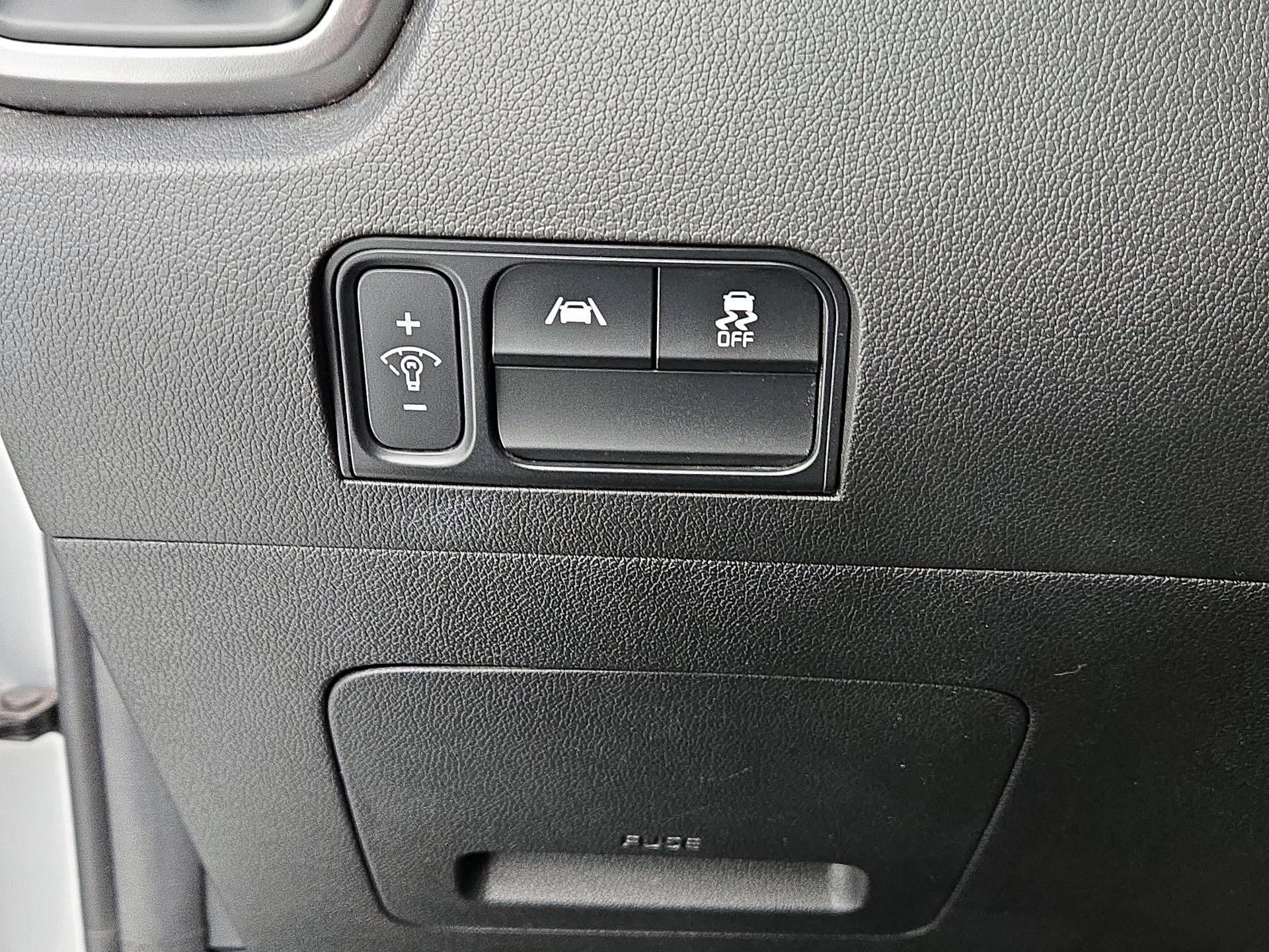 Thumbnail: 2022 Kia Sorento - 13