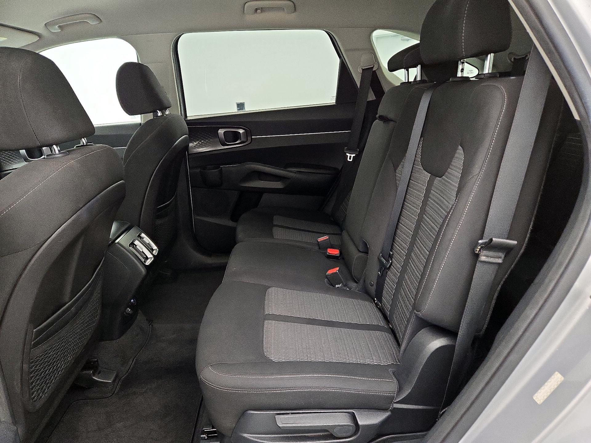 Thumbnail: 2022 Kia Sorento - 19