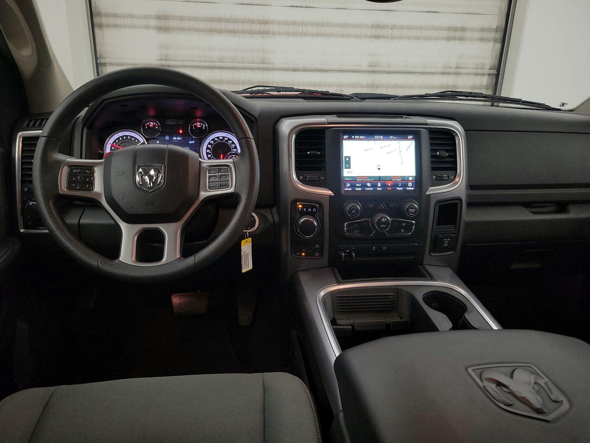 Thumbnail: 2023 RAM 1500 Classic - 9