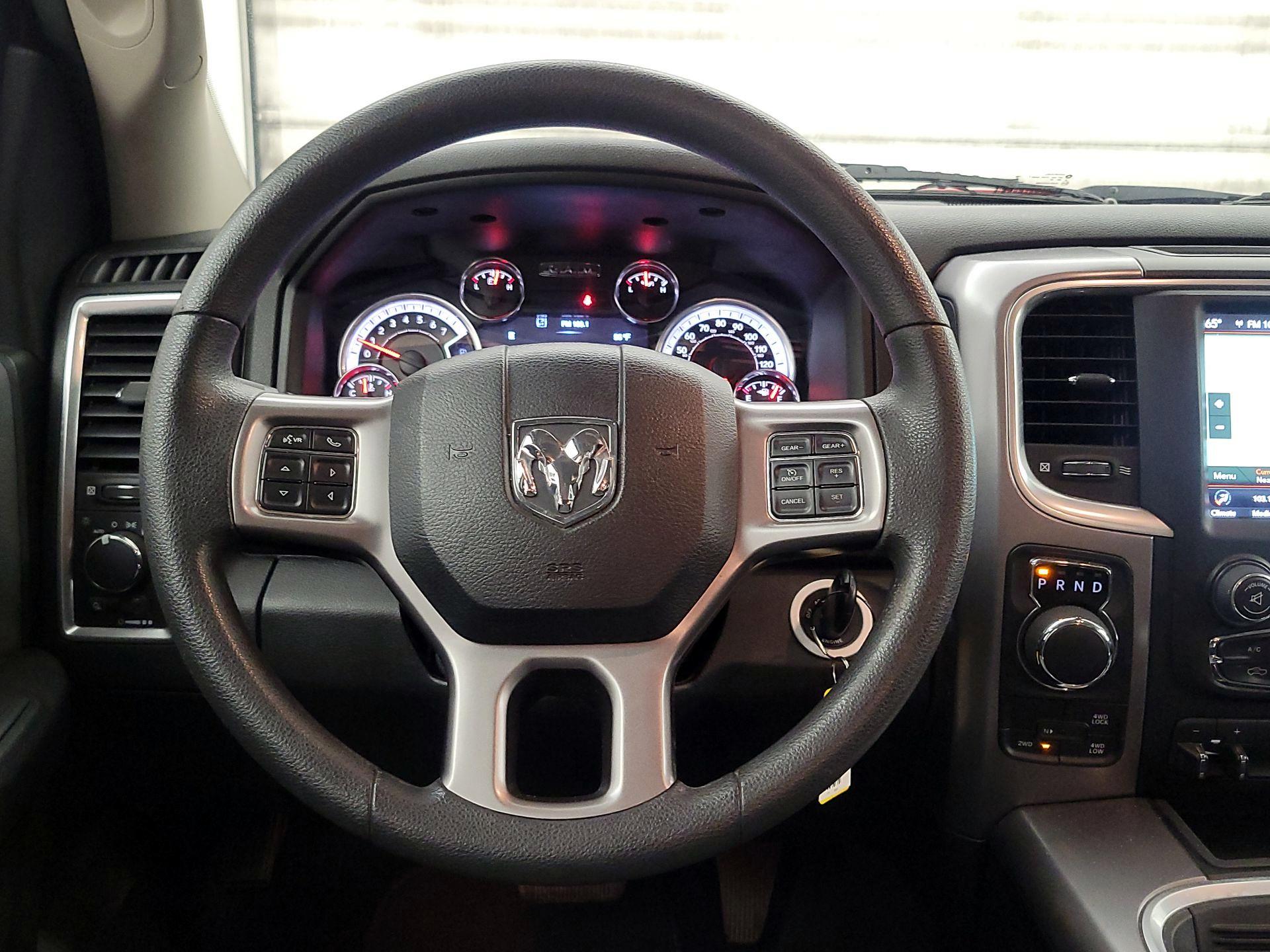 Thumbnail: 2023 RAM 1500 Classic - 10