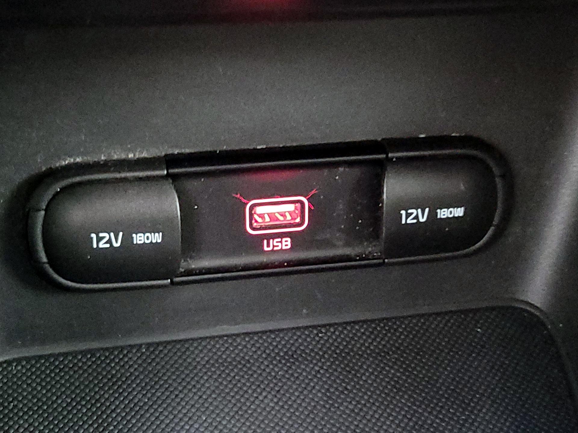 Thumbnail: 2021 Kia Sportage - 18