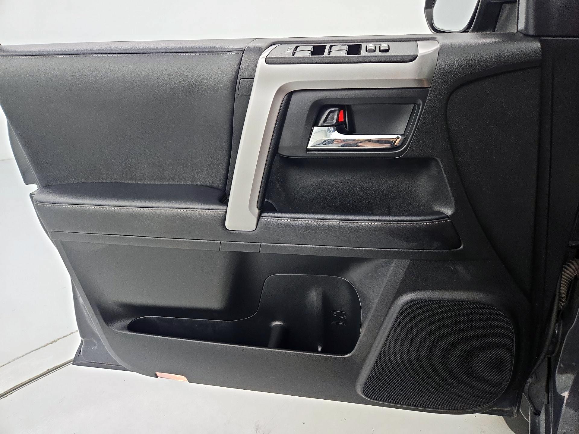 Thumbnail: 2024 Toyota 4Runner - 12