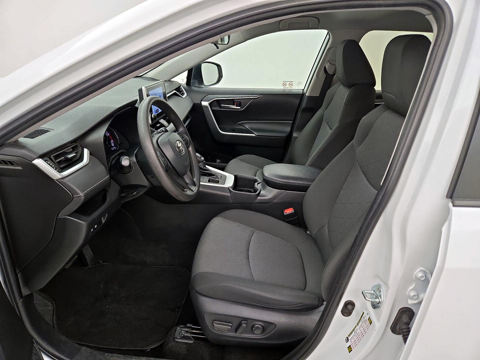 Thumbnail: 2023 Toyota RAV4 - 11