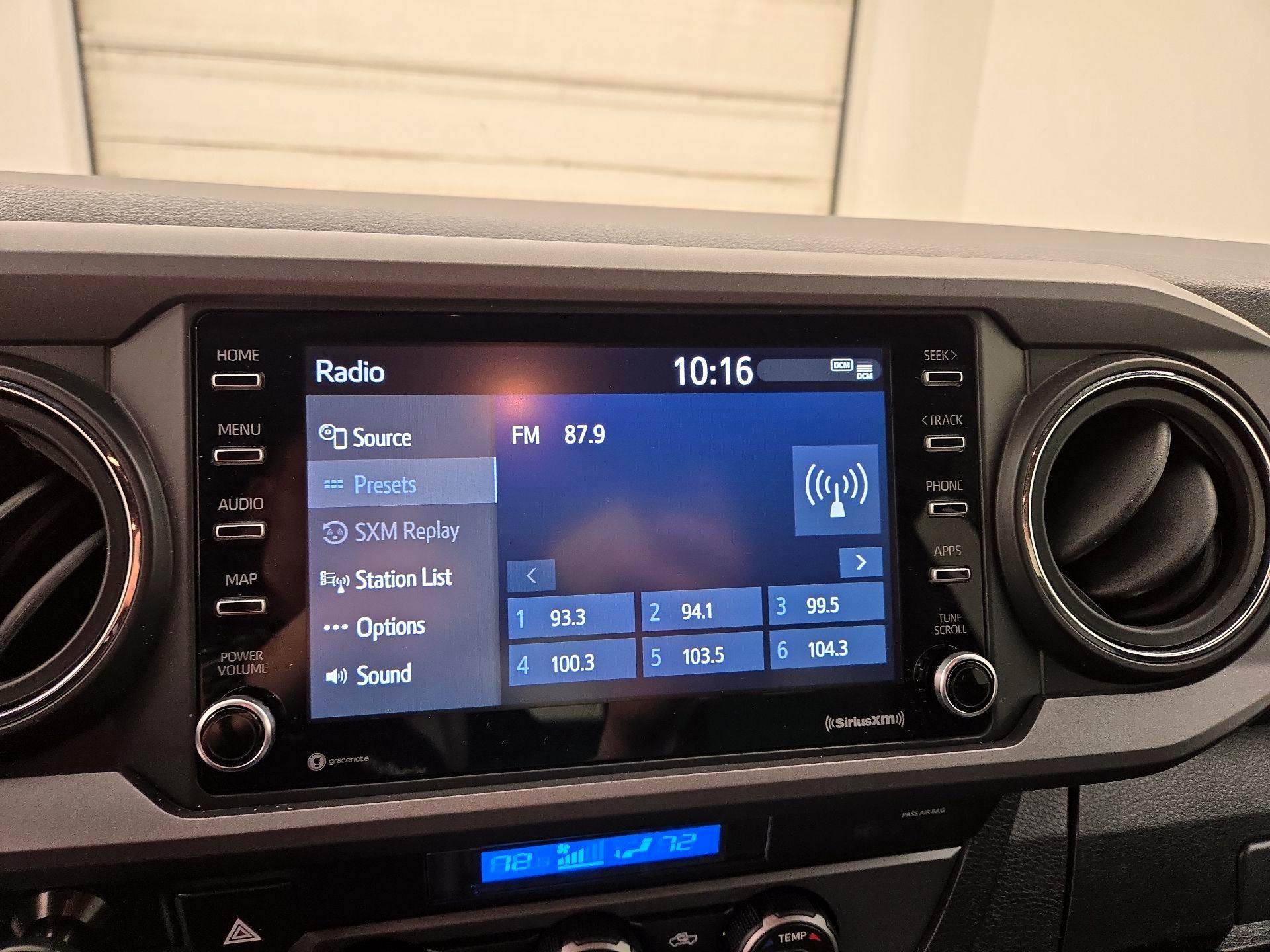 Thumbnail: 2022 Toyota Tacoma - 15