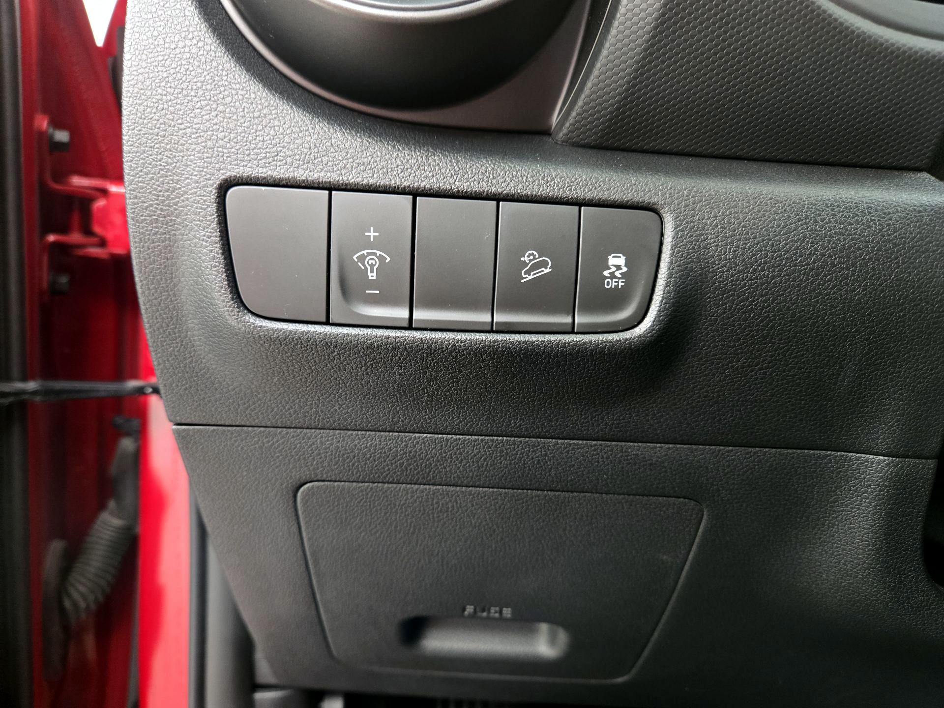 Thumbnail: 2022 Hyundai Kona - 13